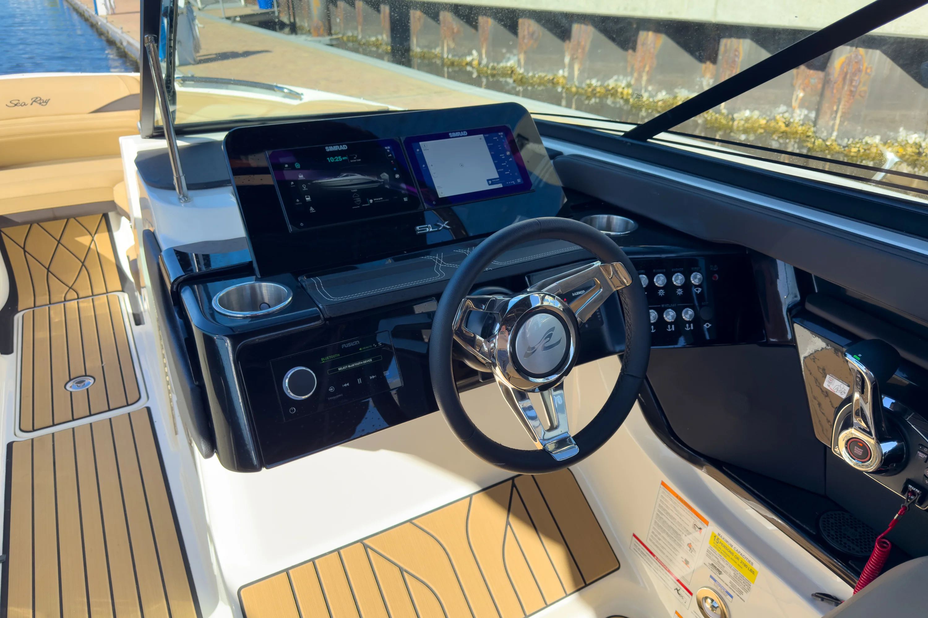 2026 Sea Ray SLX 260 Outboard Image Thumbnail #13