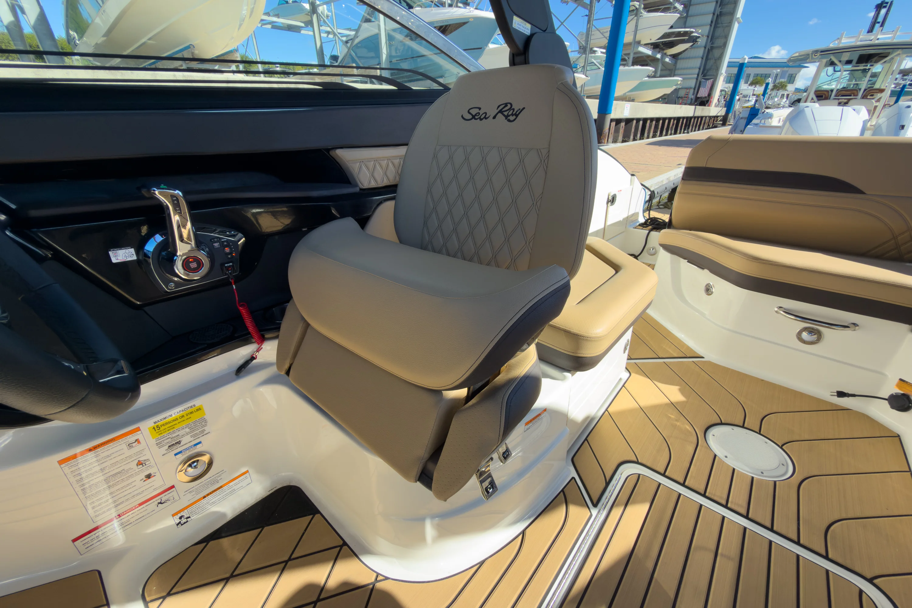 2026 Sea Ray SLX 260 Outboard Image Thumbnail #15