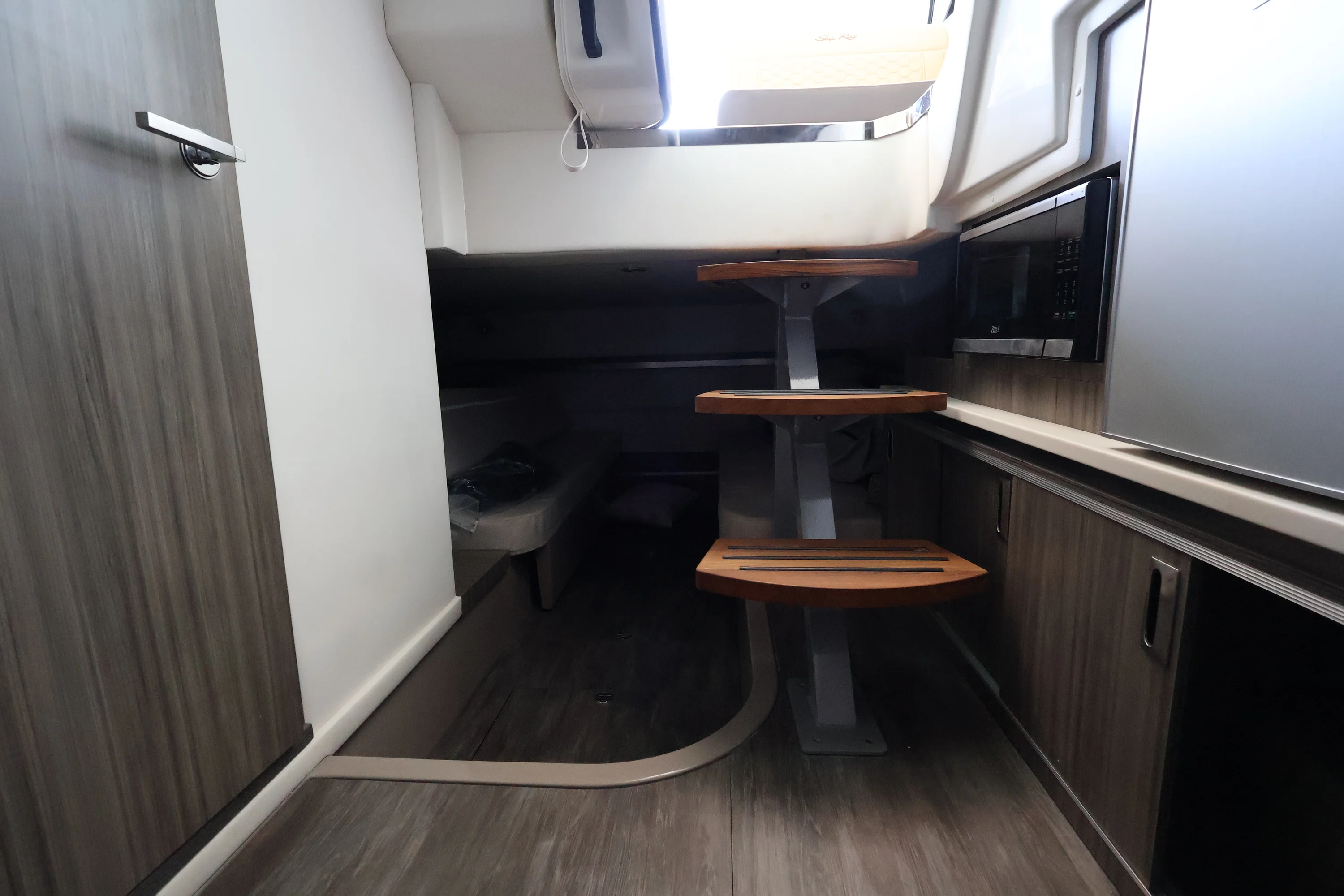 2026 Sea Ray Sundancer 320 Outboard Image Thumbnail #34