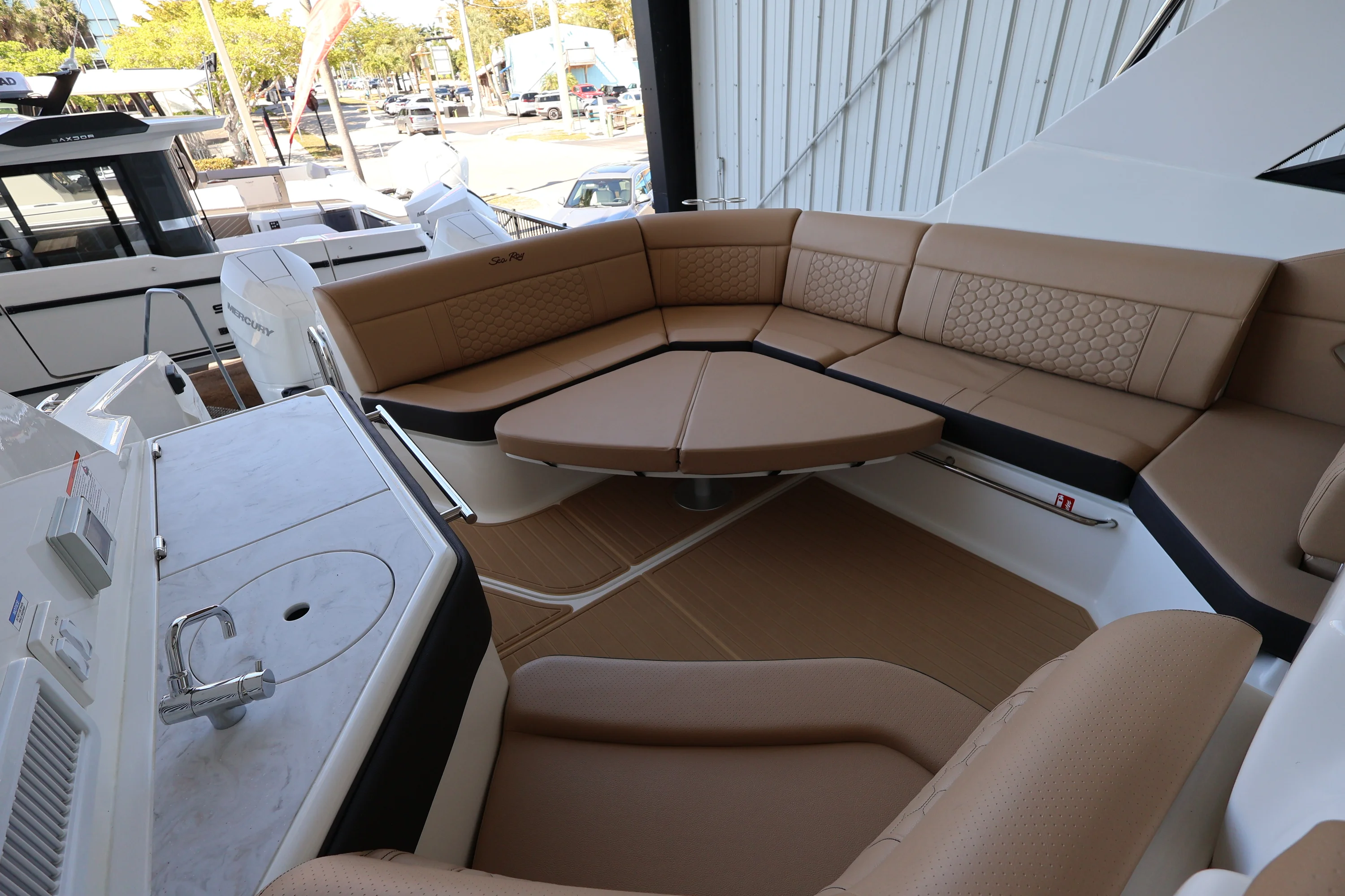 2026 Sea Ray Sundancer 320 Outboard Image Thumbnail #9