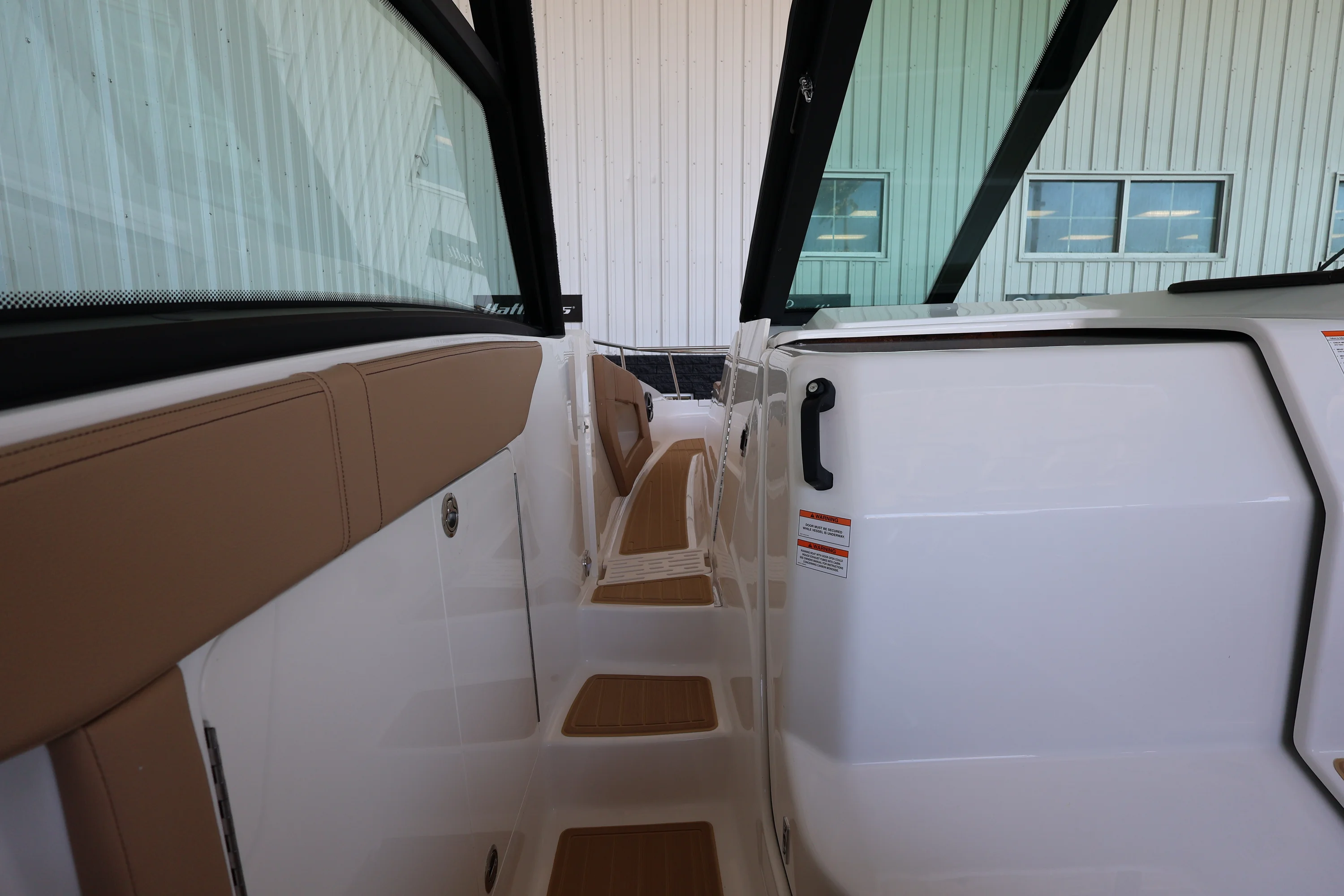 2026 Sea Ray Sundancer 320 Outboard Image Thumbnail #38