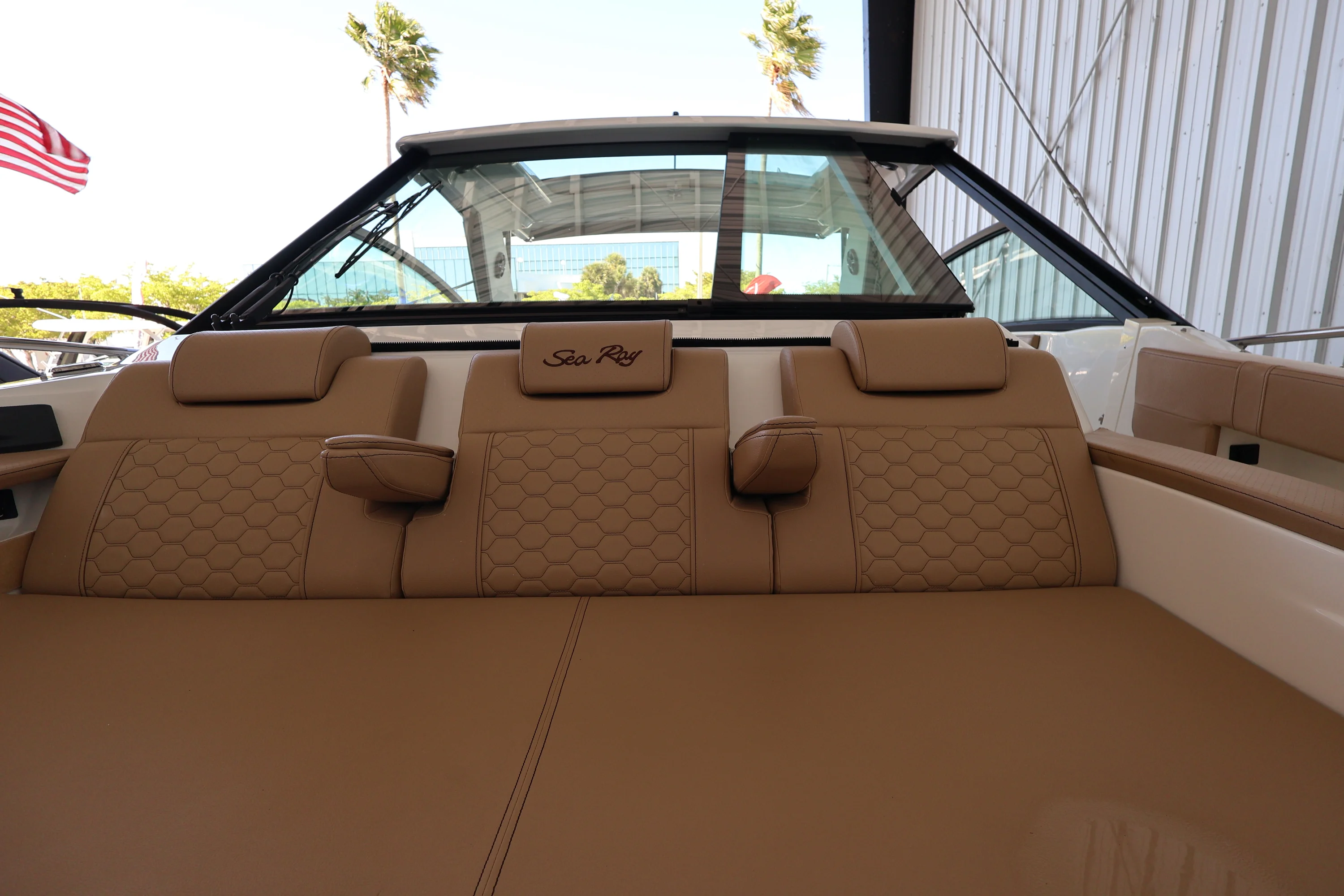 2026 Sea Ray Sundancer 320 Outboard Image Thumbnail #40