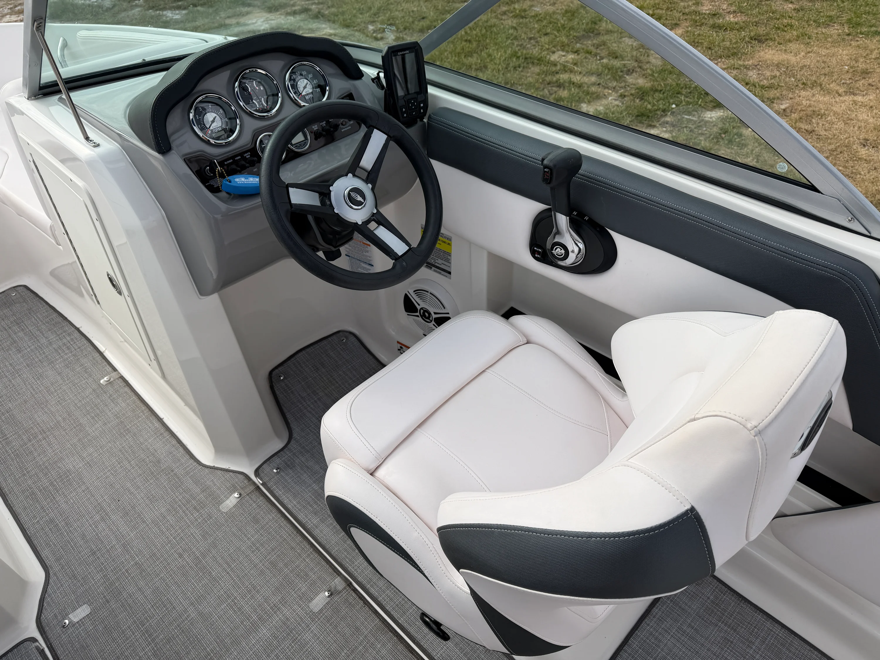 2019 Chaparral 19 FISH AND SKI Image Thumbnail #22