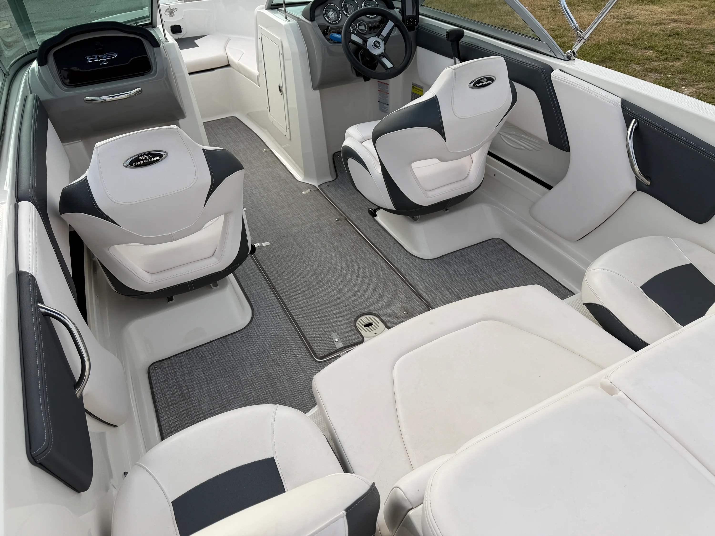 2019 Chaparral 19 FISH AND SKI Image Thumbnail #12