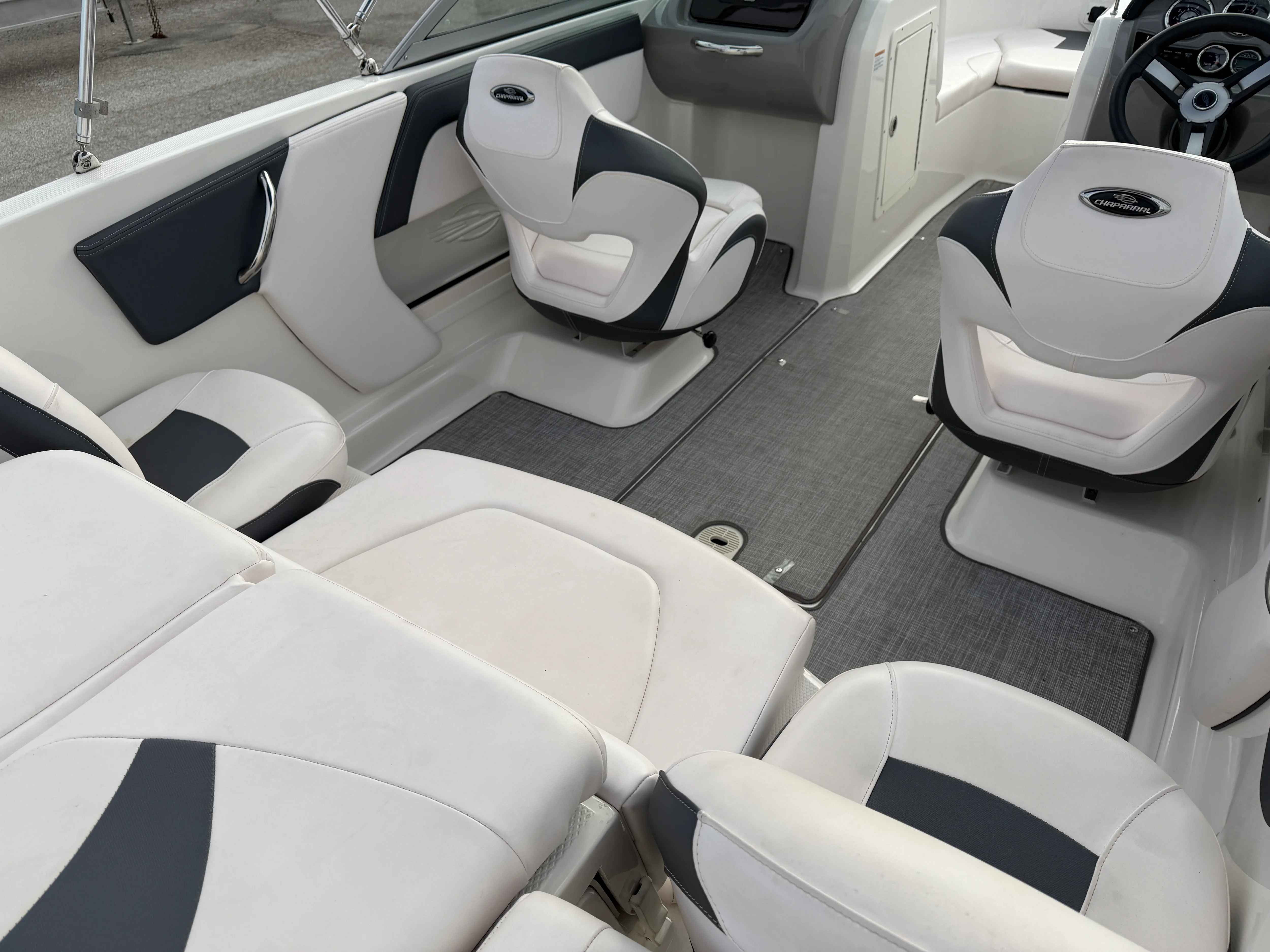 2019 Chaparral 19 FISH AND SKI Image Thumbnail #13