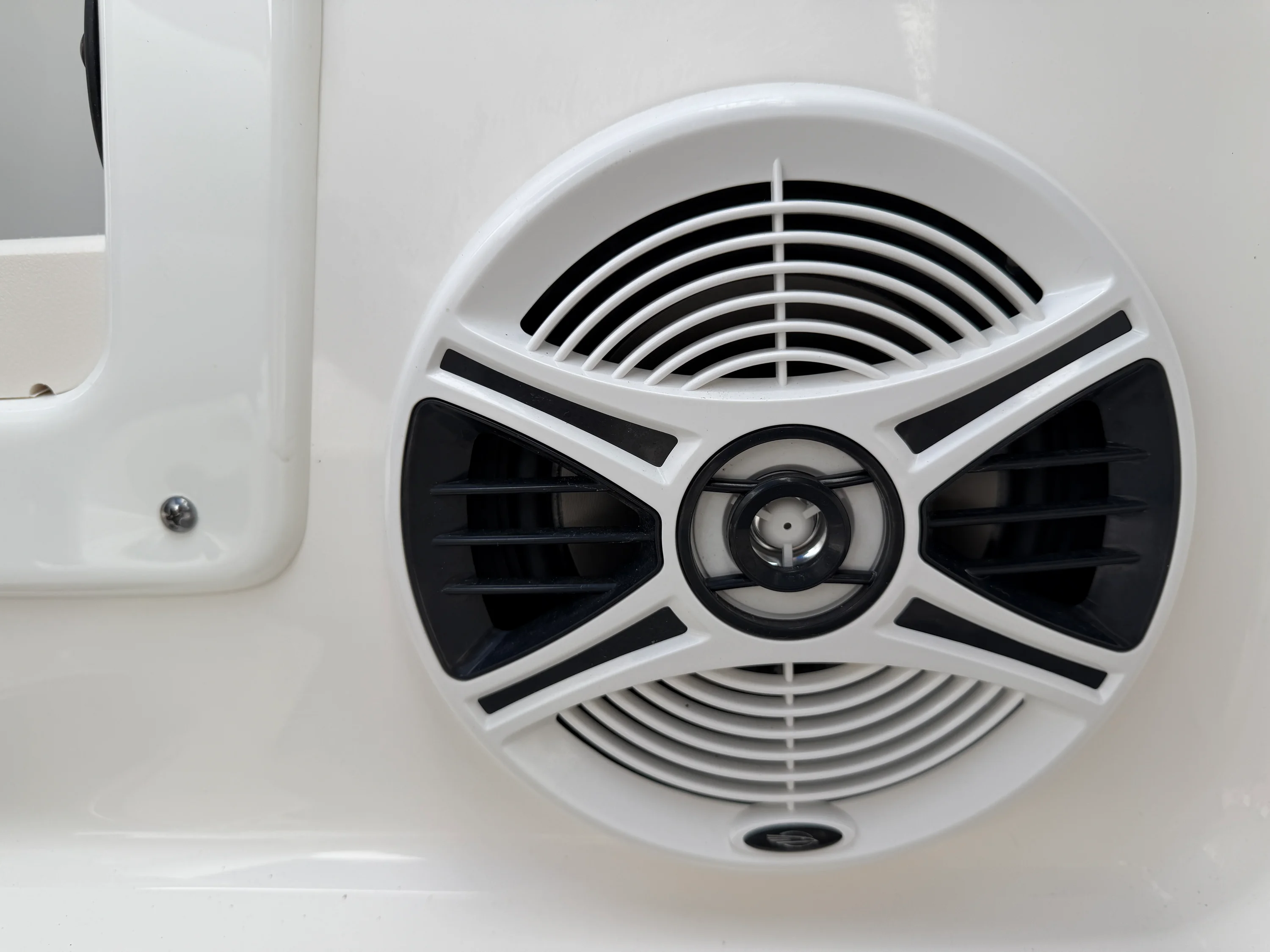 2019 Chaparral 19 FISH AND SKI Image Thumbnail #33