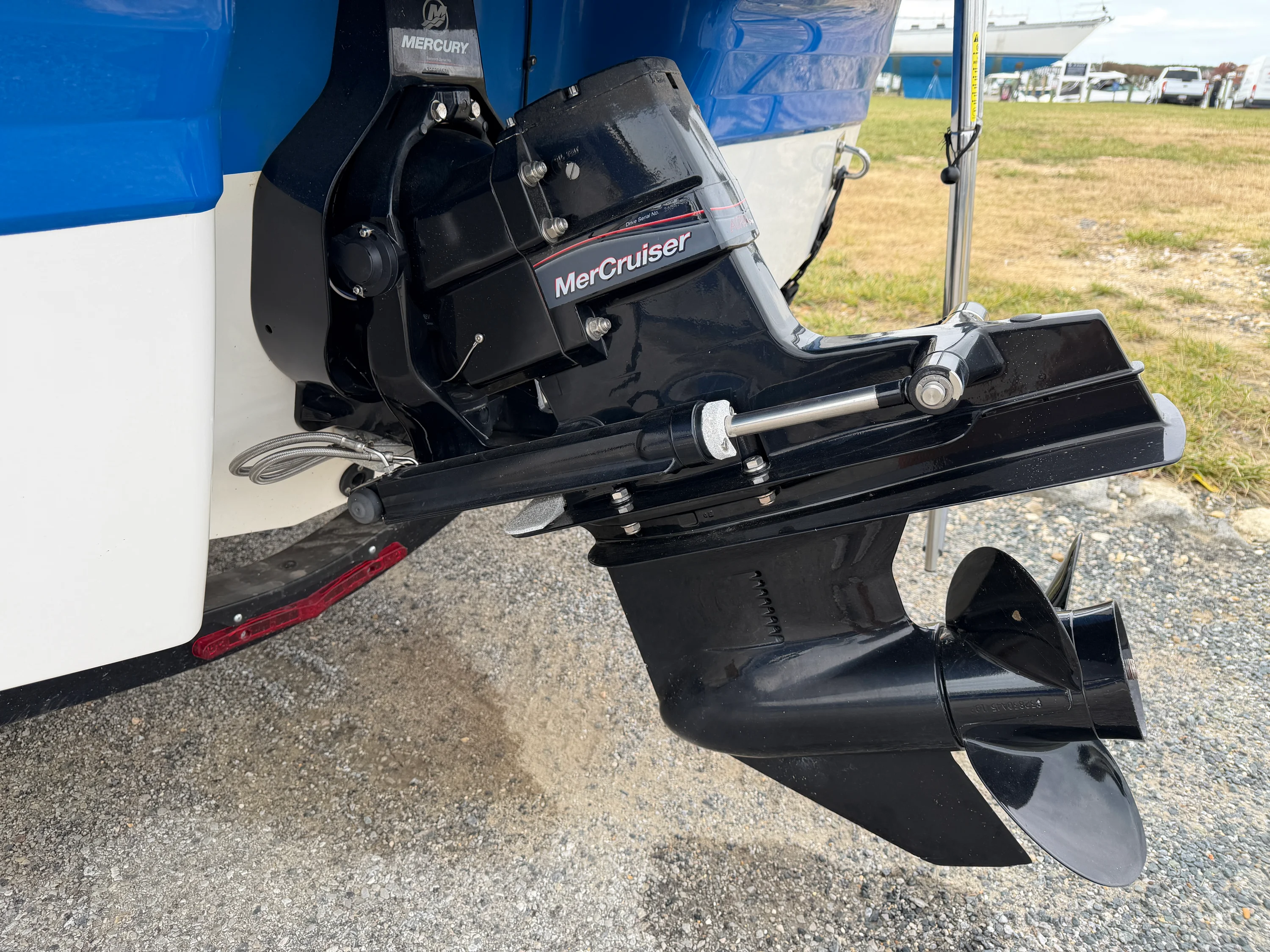 2019 Chaparral 19 FISH AND SKI Image Thumbnail #7