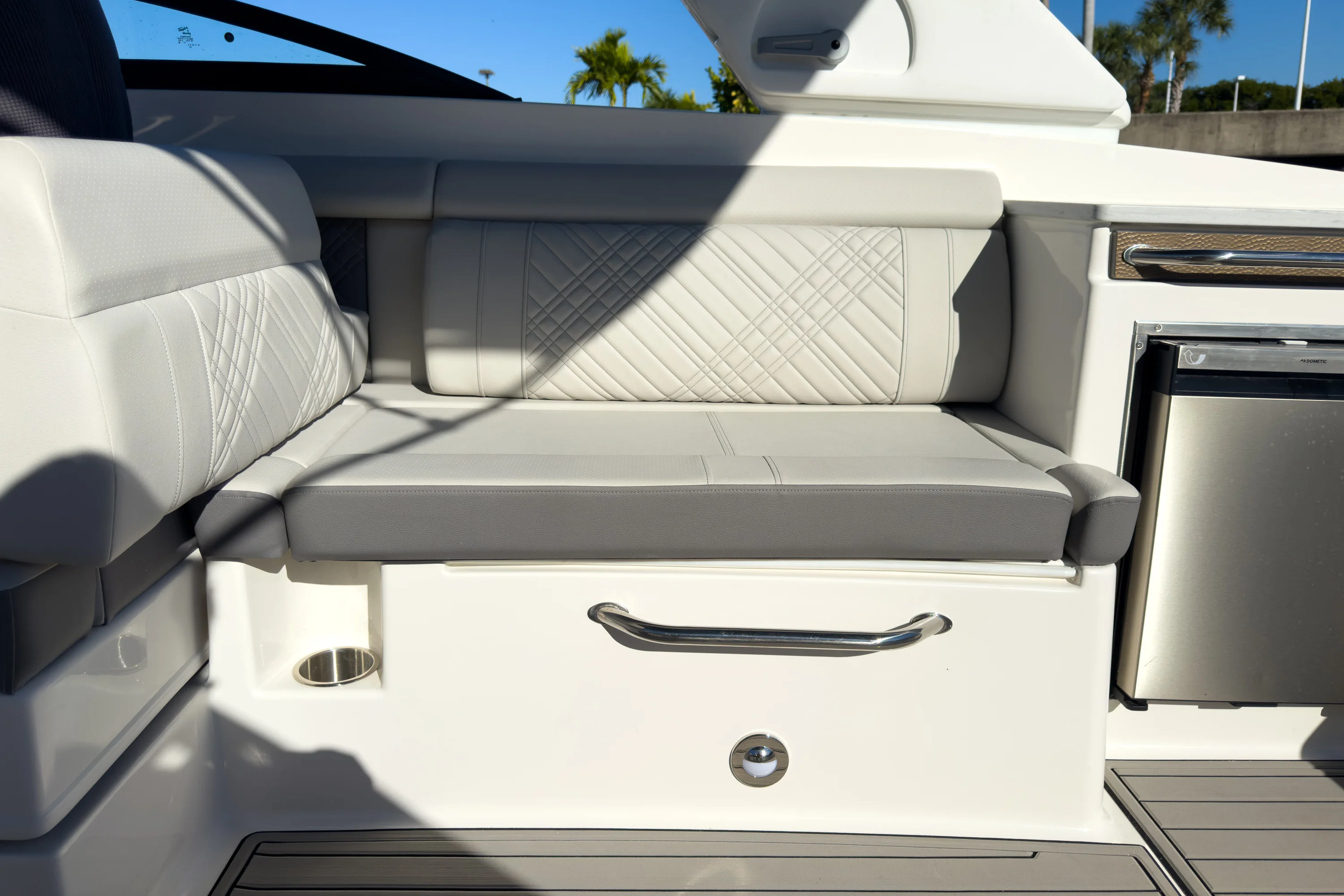 2026 Sea Ray SDX 290 Outboard Image Thumbnail #12