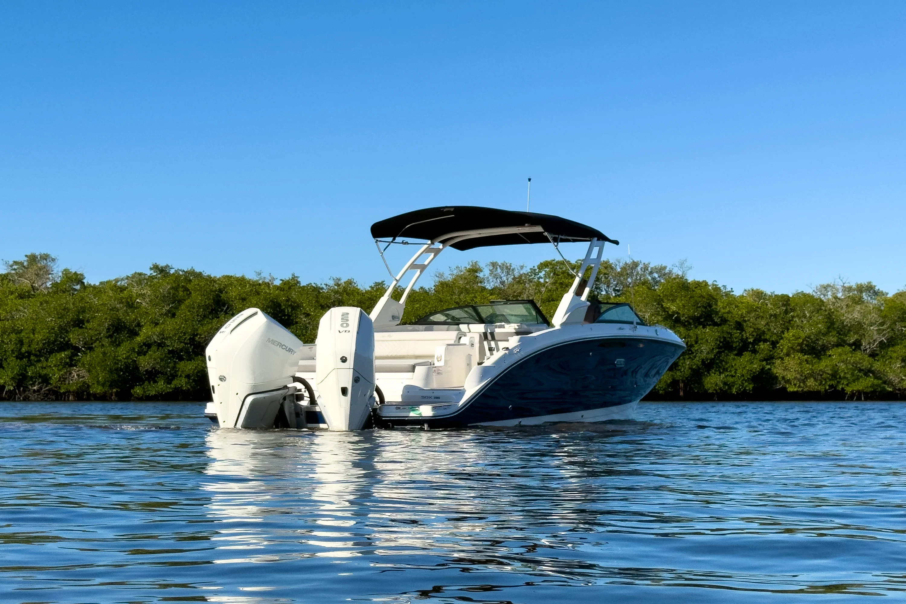 2026 Sea Ray SDX 290 Outboard Image Thumbnail #28