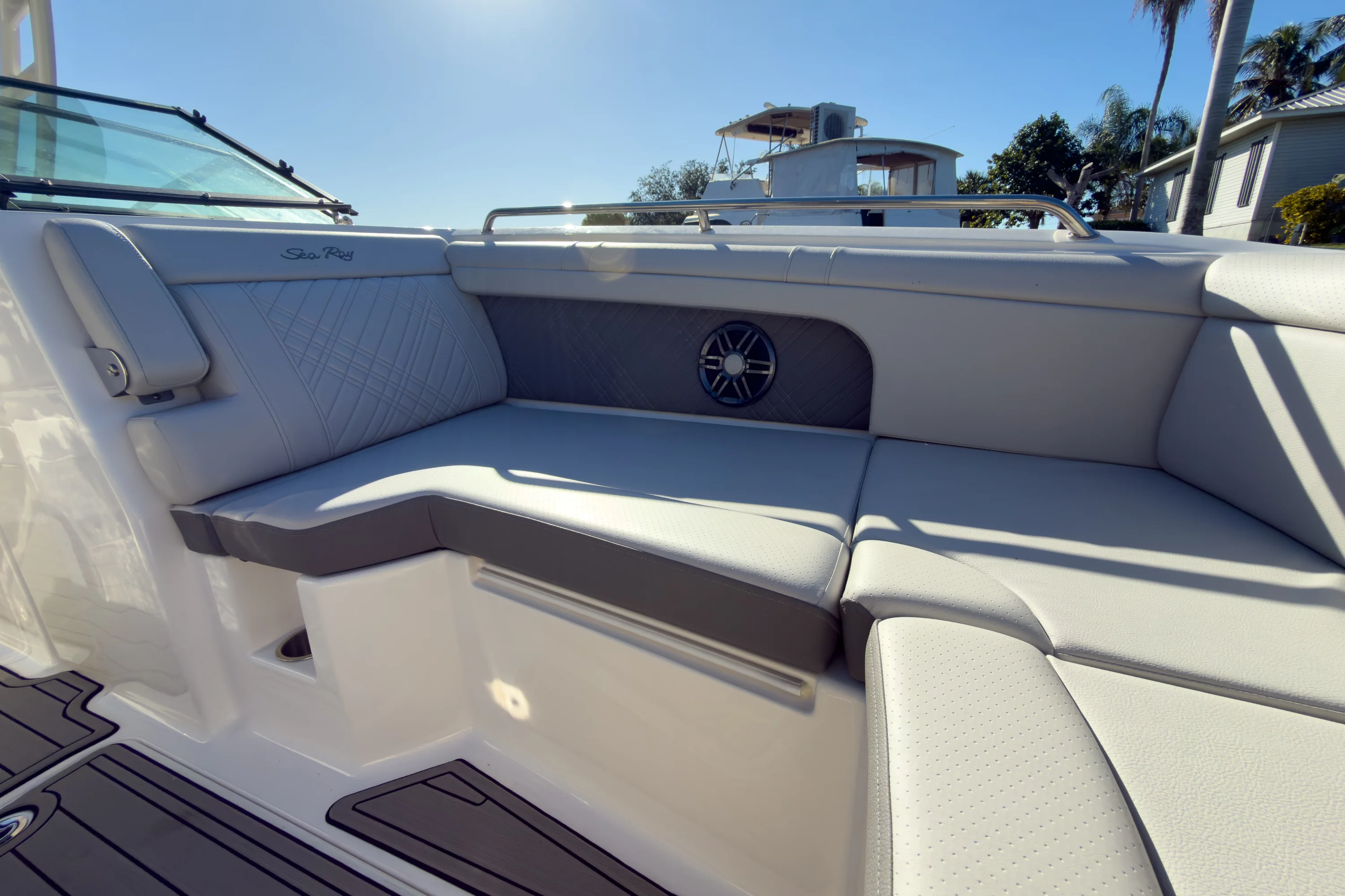 2026 Sea Ray SDX 290 Outboard Image Thumbnail #23