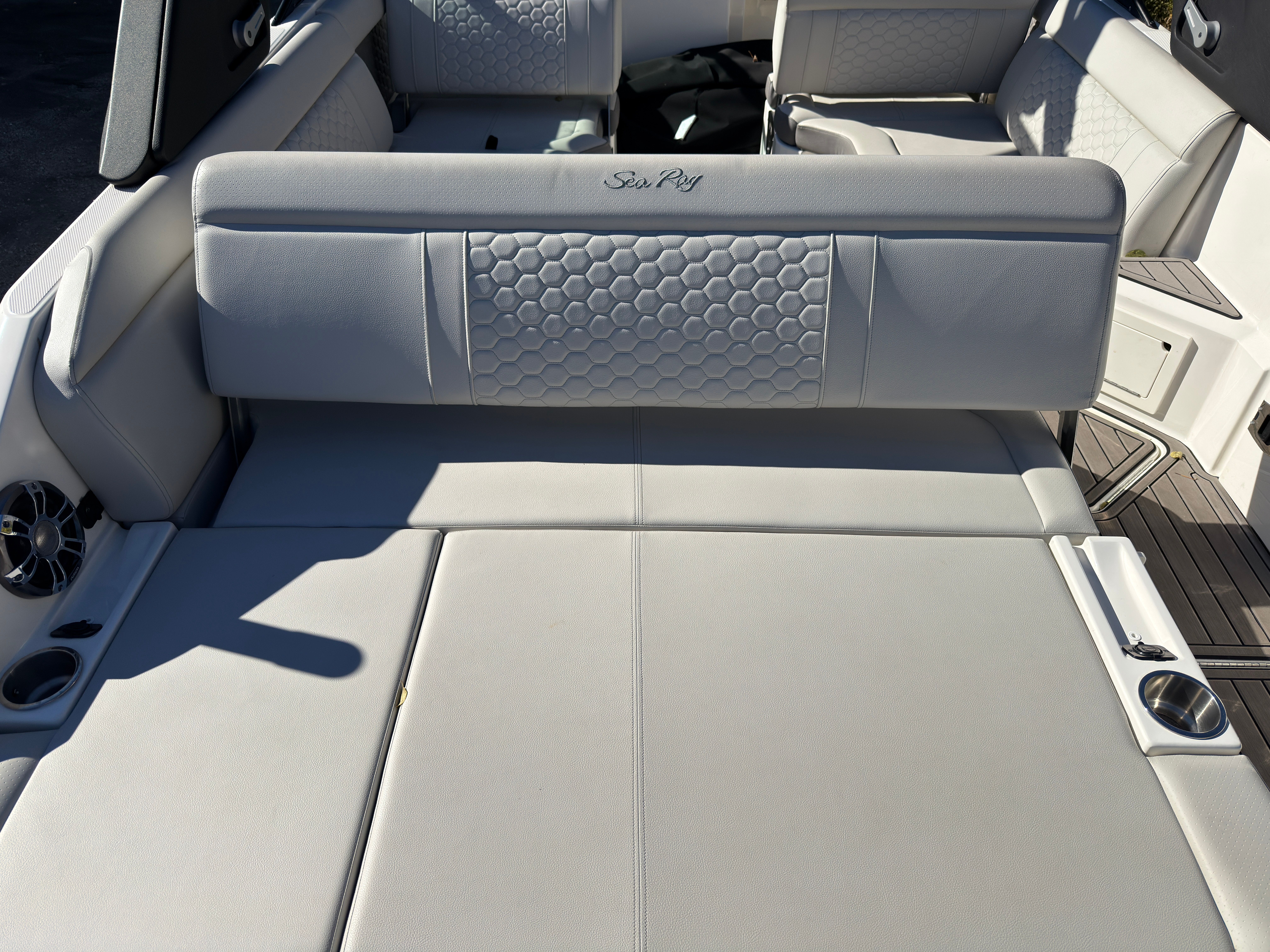 2022 Sea Ray 250 SDX Image Thumbnail #8