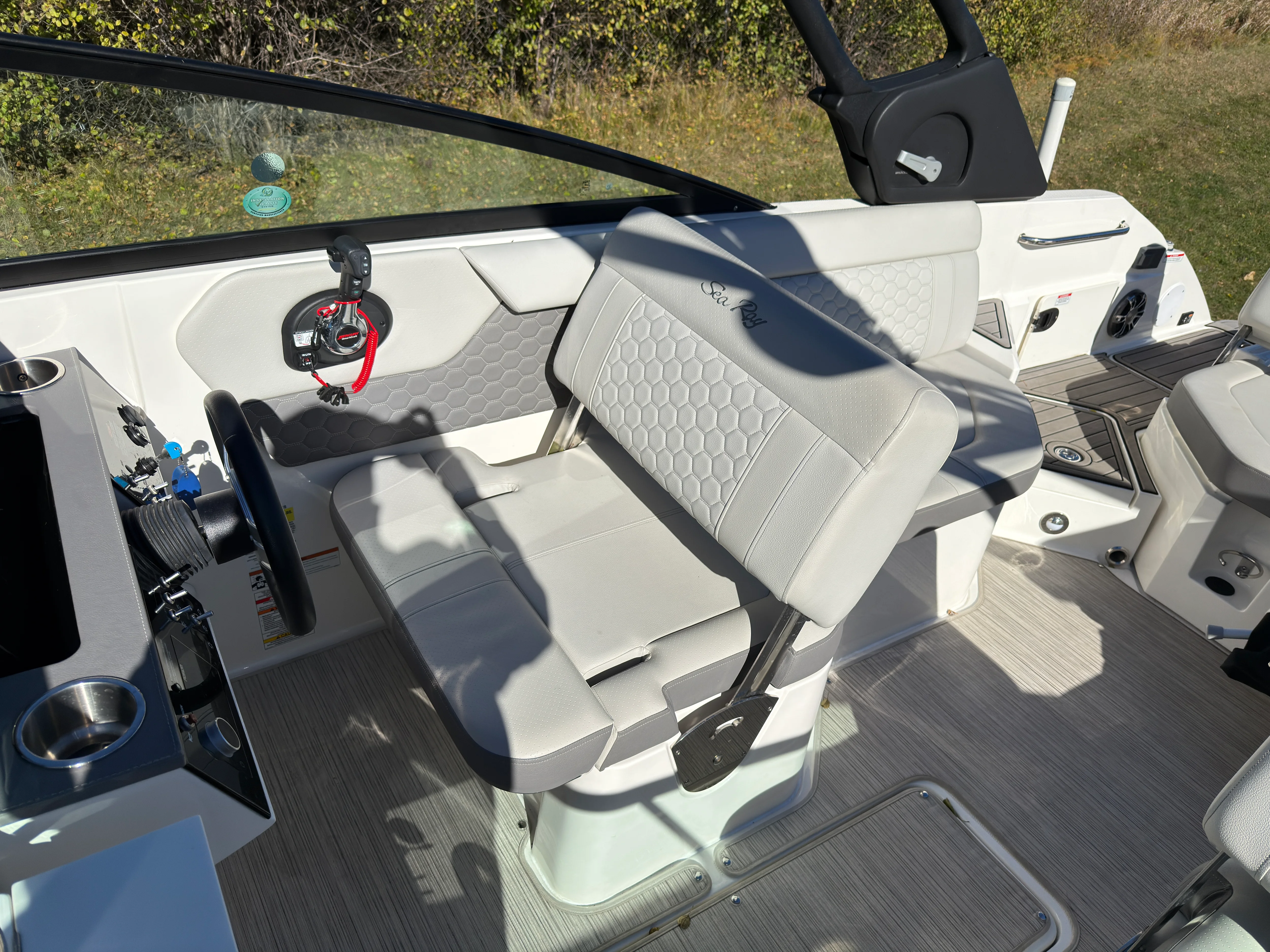 2022 Sea Ray 250 SDX Image Thumbnail #25