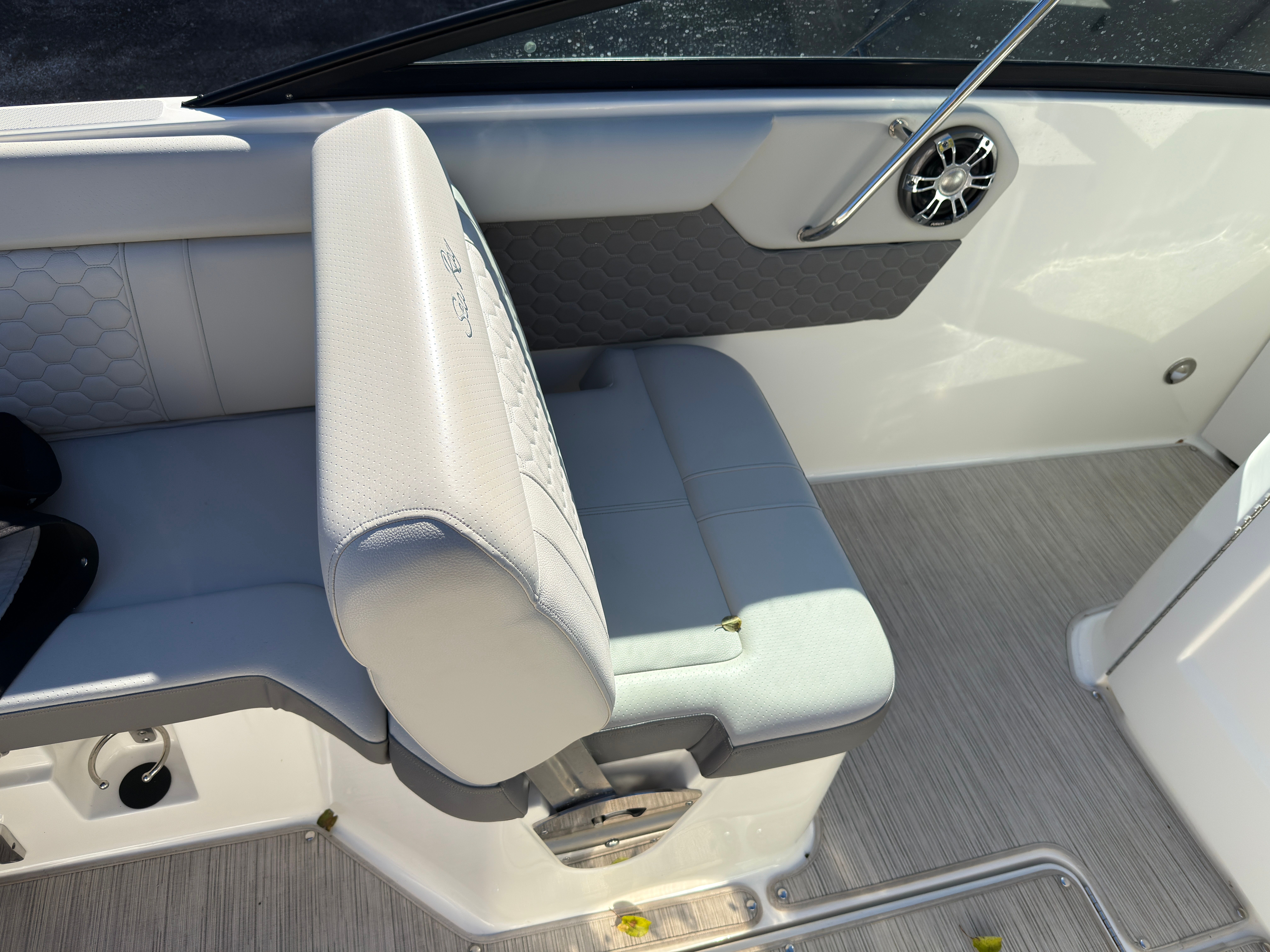 2022 Sea Ray 250 SDX Image Thumbnail #23