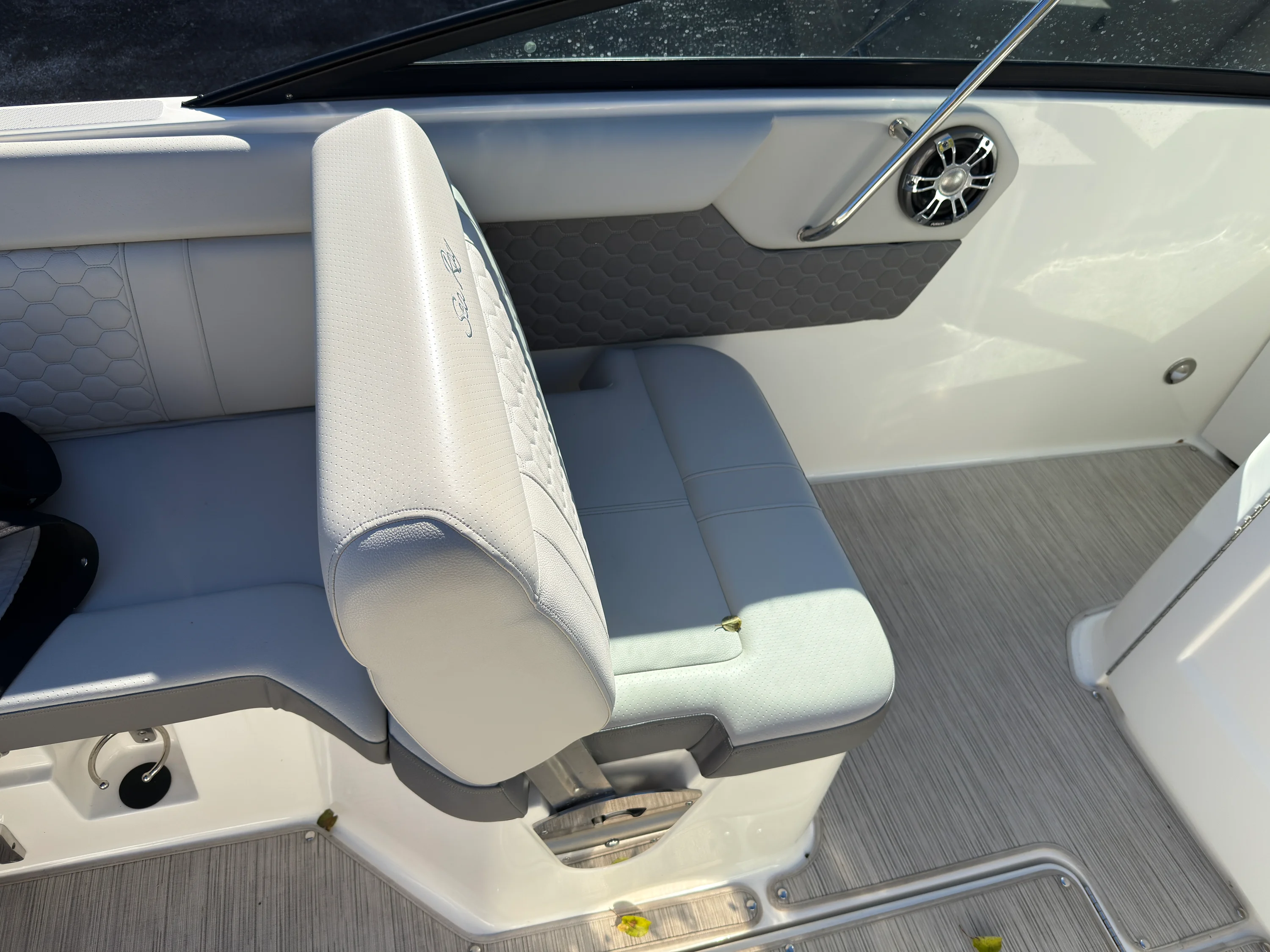 2022 Sea Ray 250 SDX Image Thumbnail #23