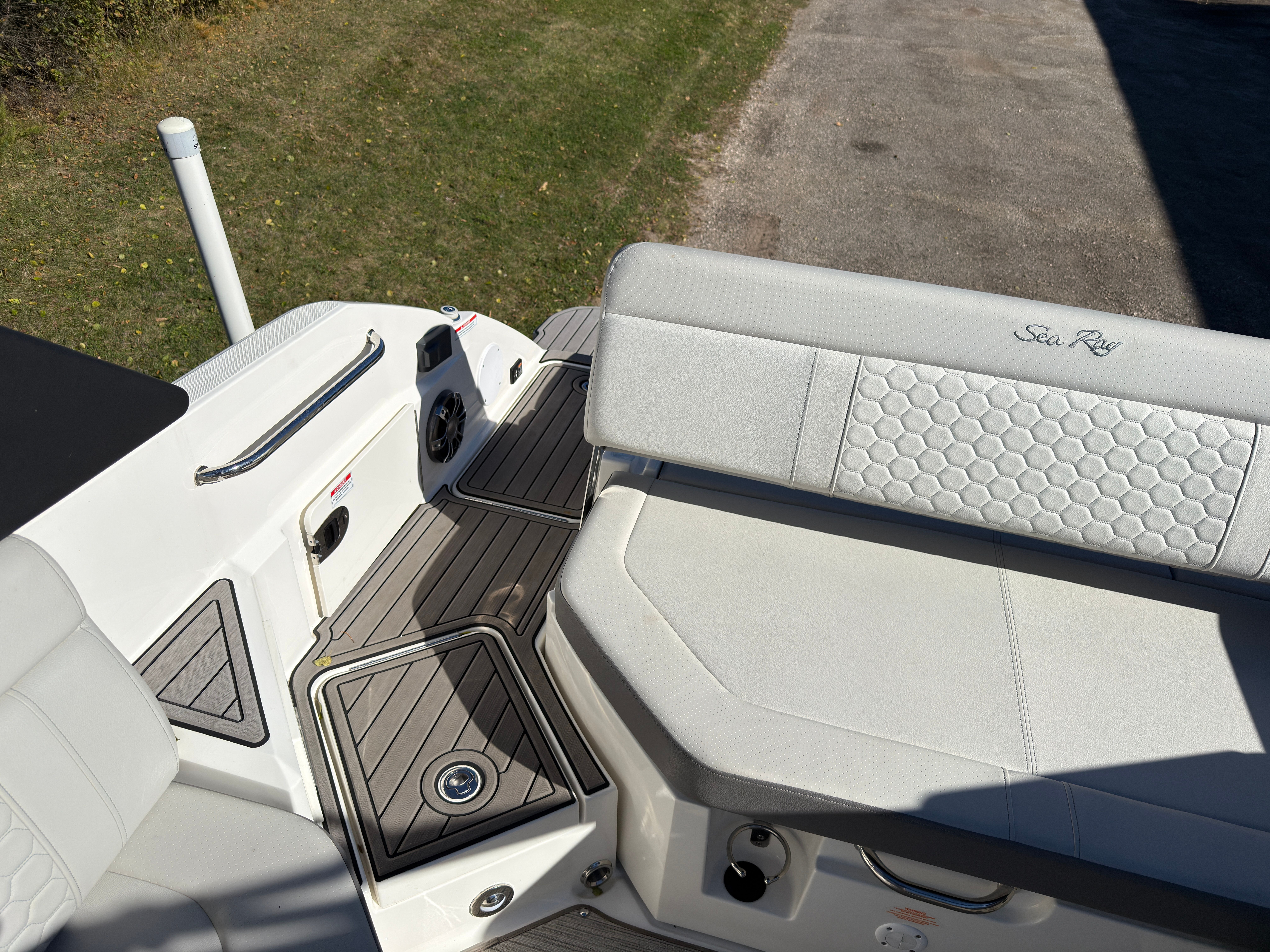 2022 Sea Ray 250 SDX Image Thumbnail #13