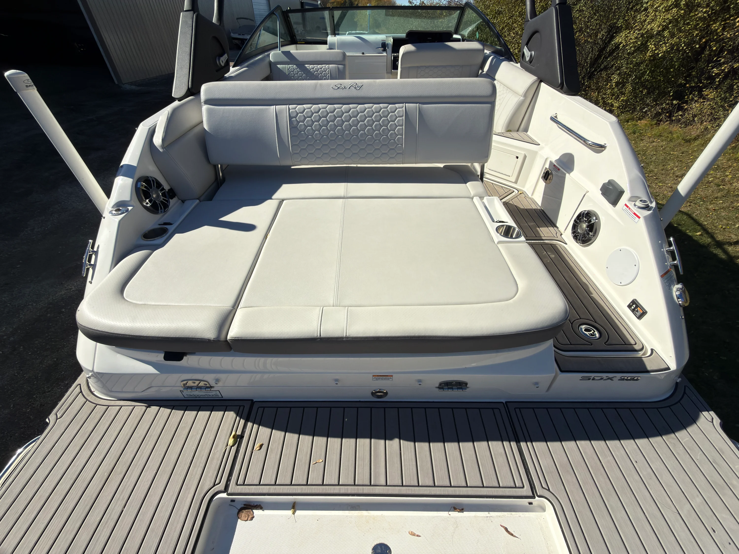 2022 Sea Ray 250 SDX Image Thumbnail #7