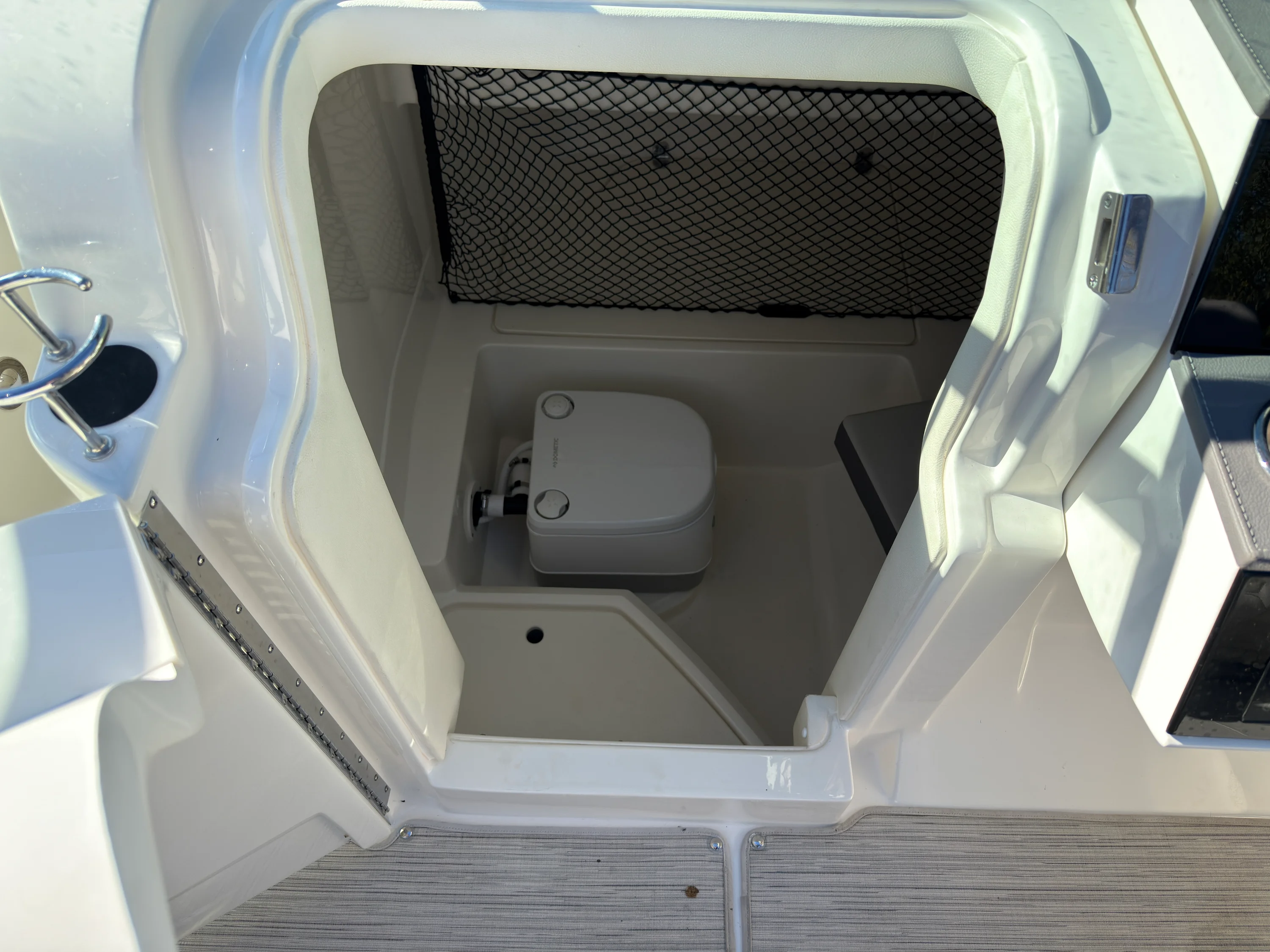 2022 Sea Ray 250 SDX Image Thumbnail #32