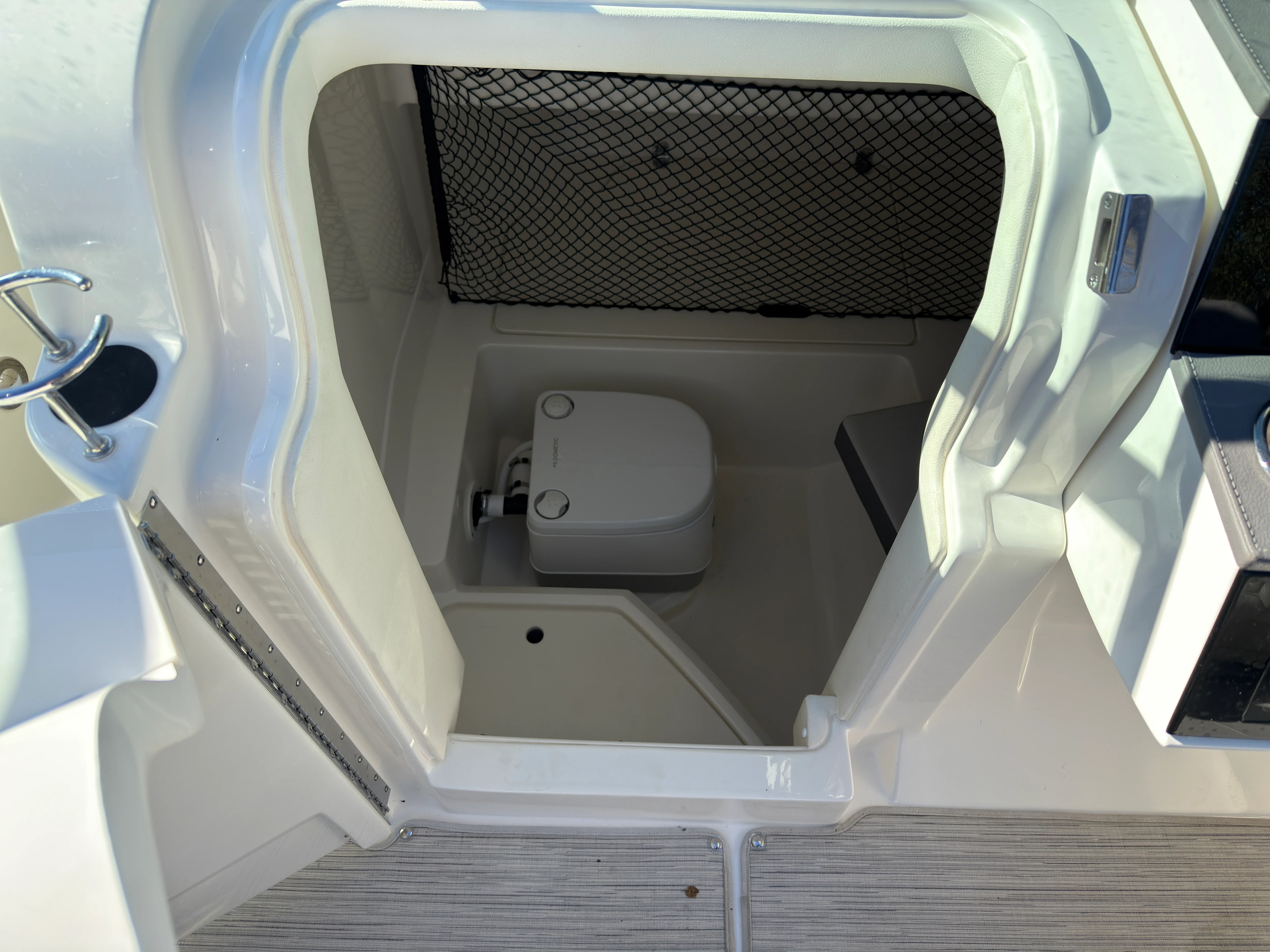 2022 Sea Ray 250 SDX Image Thumbnail #32