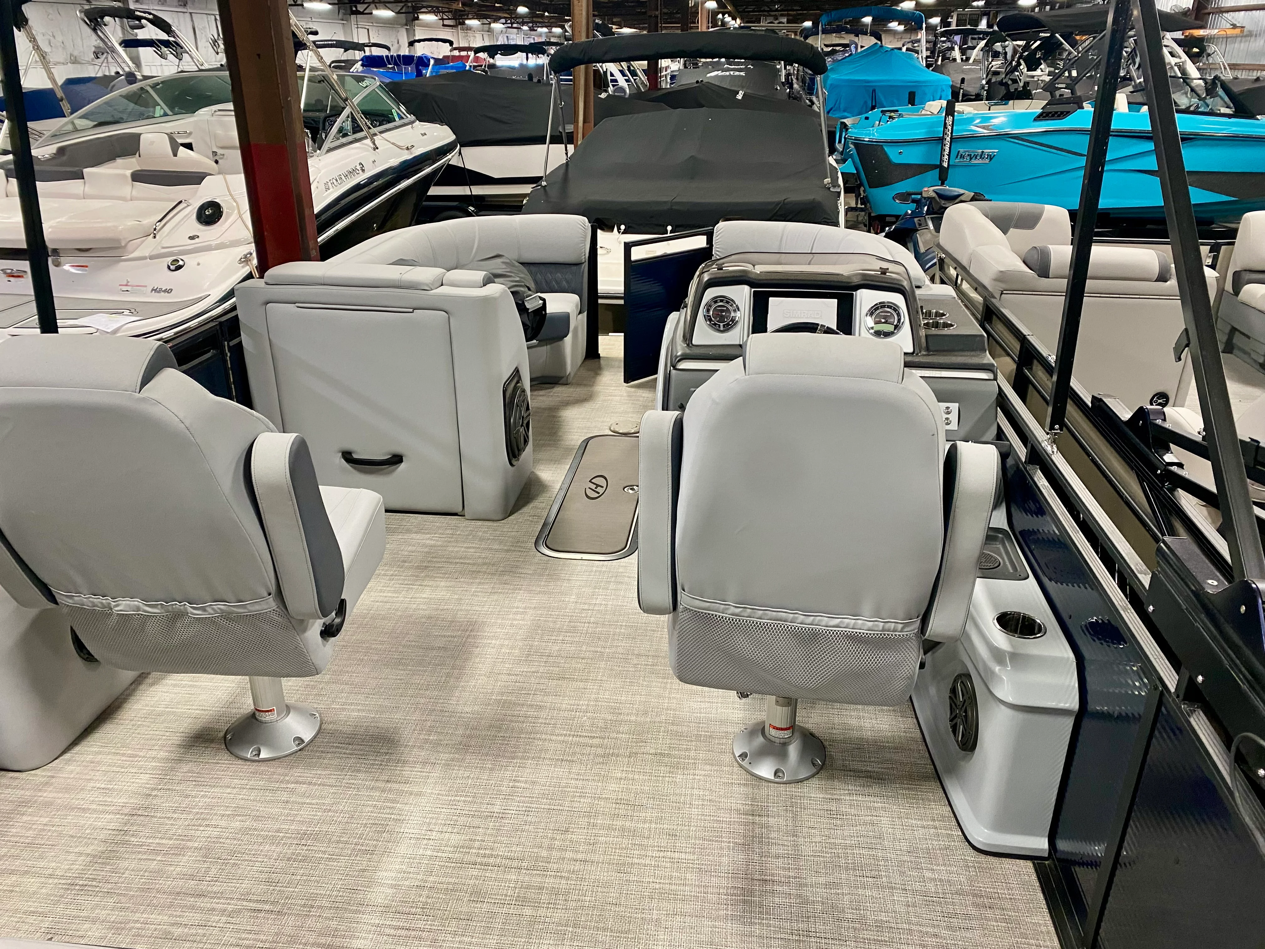 2021 Harris 230 SOLSTICE Image Thumbnail #3