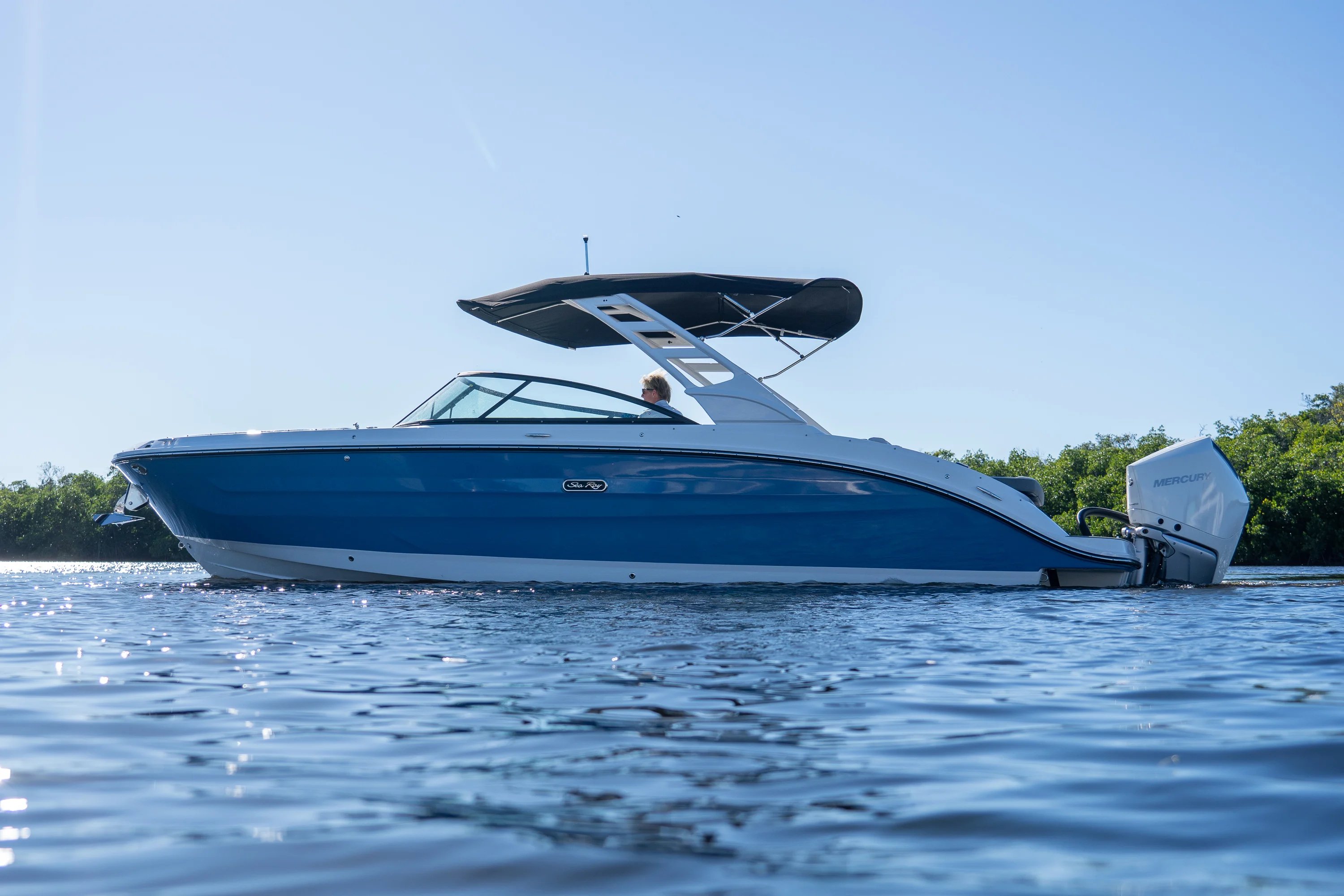 2026 Sea Ray SDX 270 Outboard Image Thumbnail #28