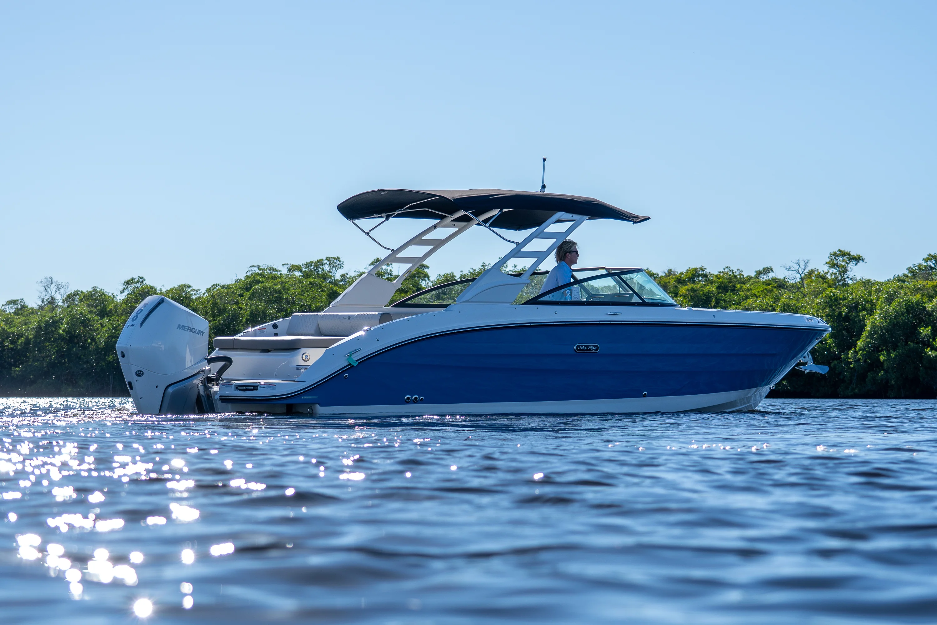 2026 Sea Ray SDX 270 Outboard Image Thumbnail #23