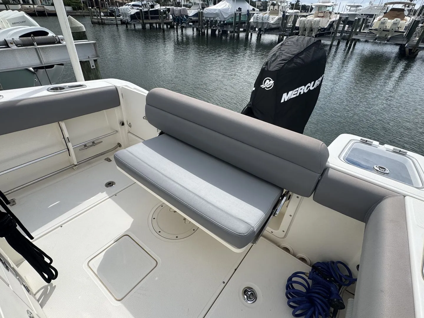 2022 Boston Whaler 230 OUTRAGE Image Thumbnail #23