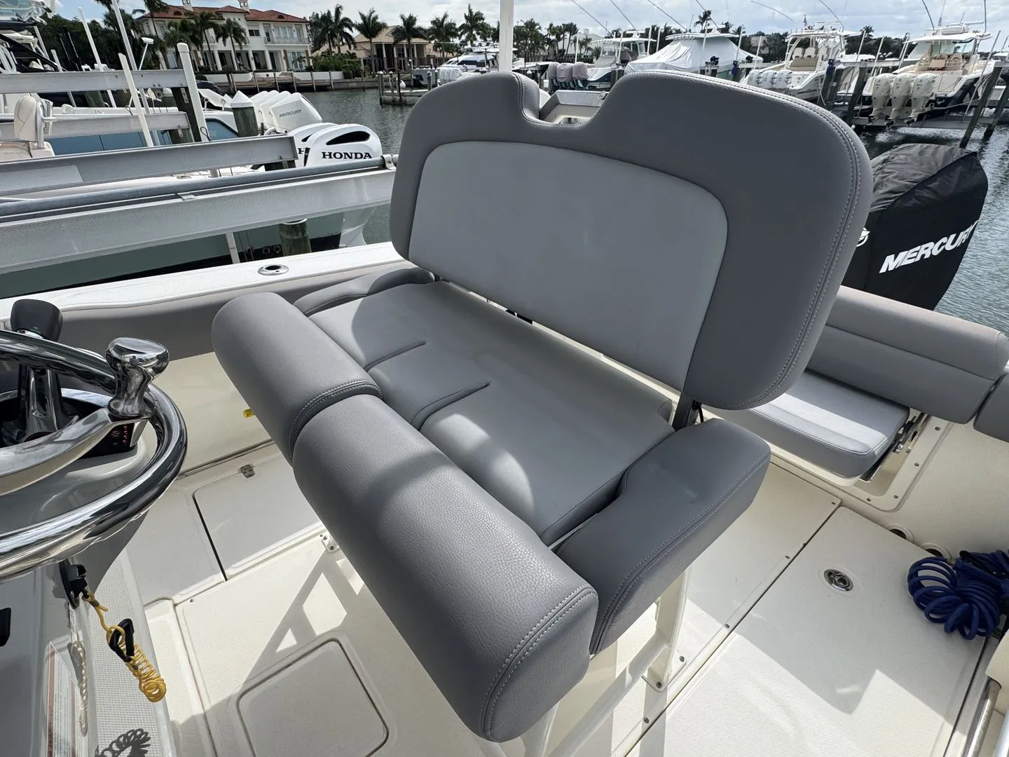 2022 Boston Whaler 230 OUTRAGE Image Thumbnail #22