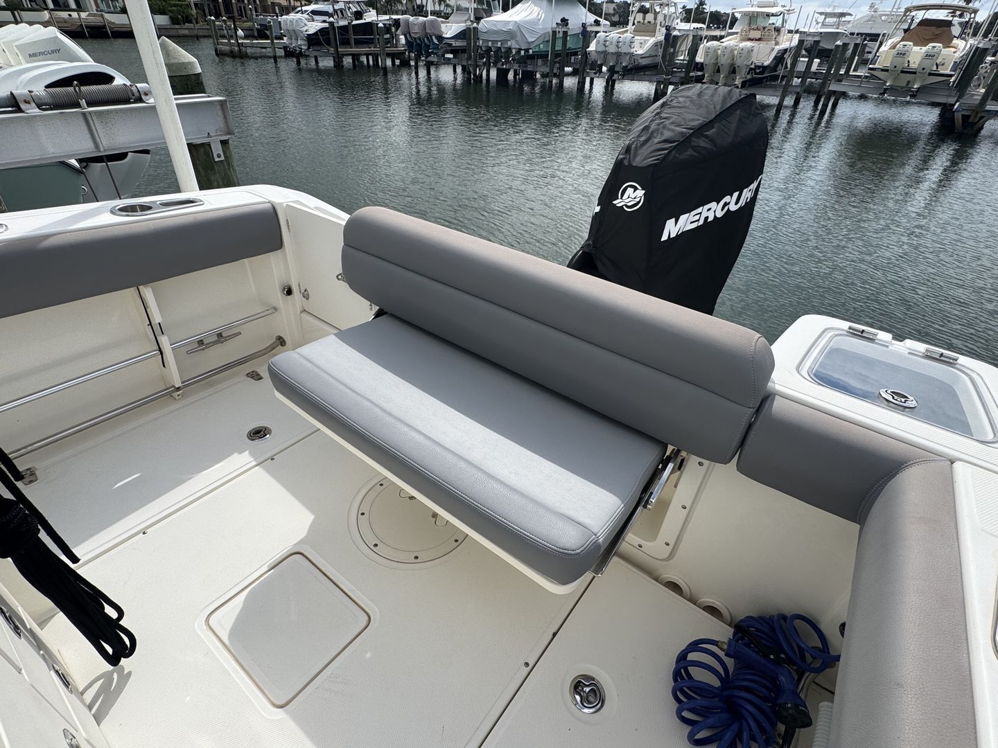 2022 Boston Whaler 230 OUTRAGE Image Thumbnail #23