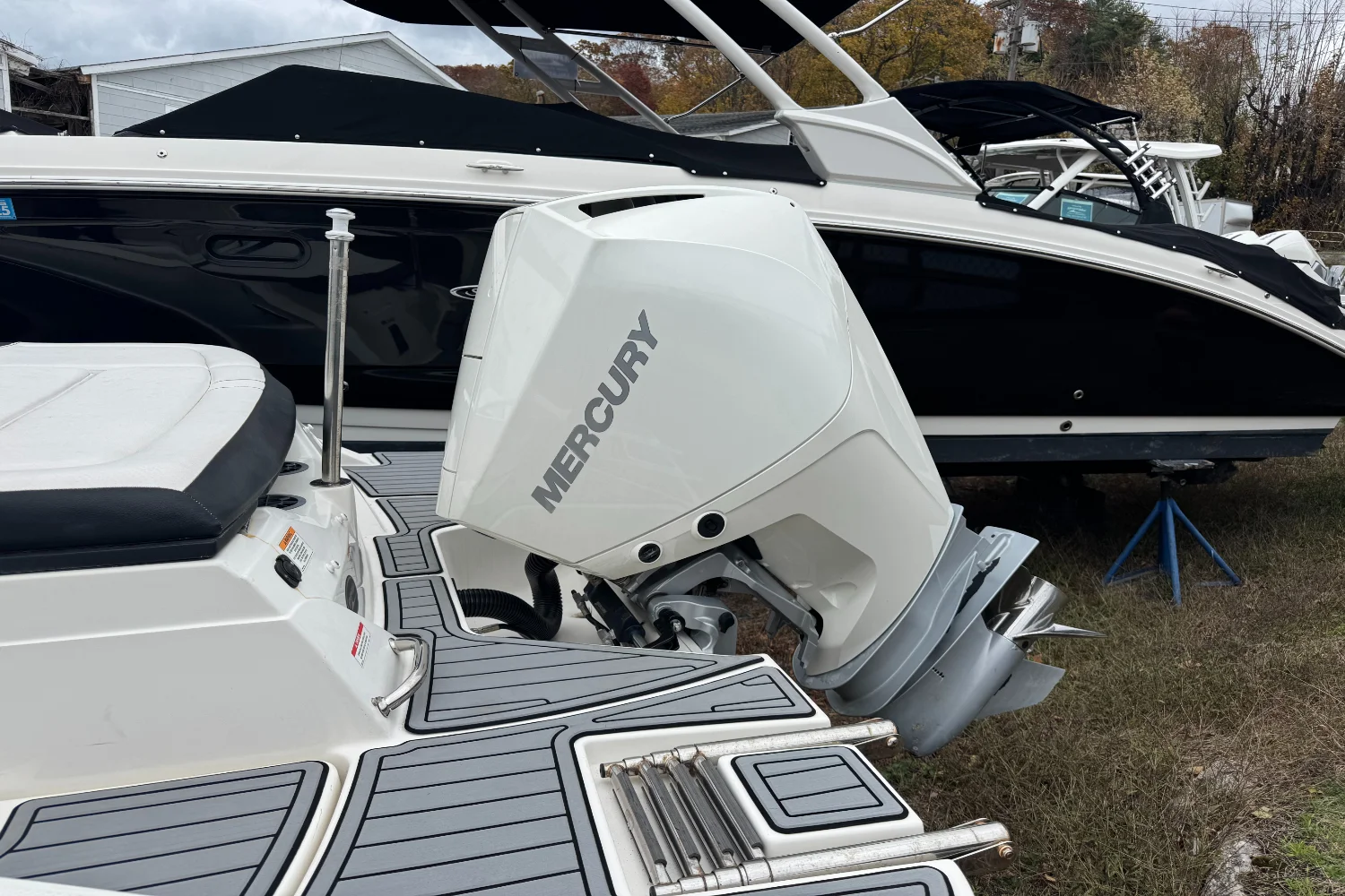 2021 Sea Ray SPX 210 OB Image Thumbnail #1