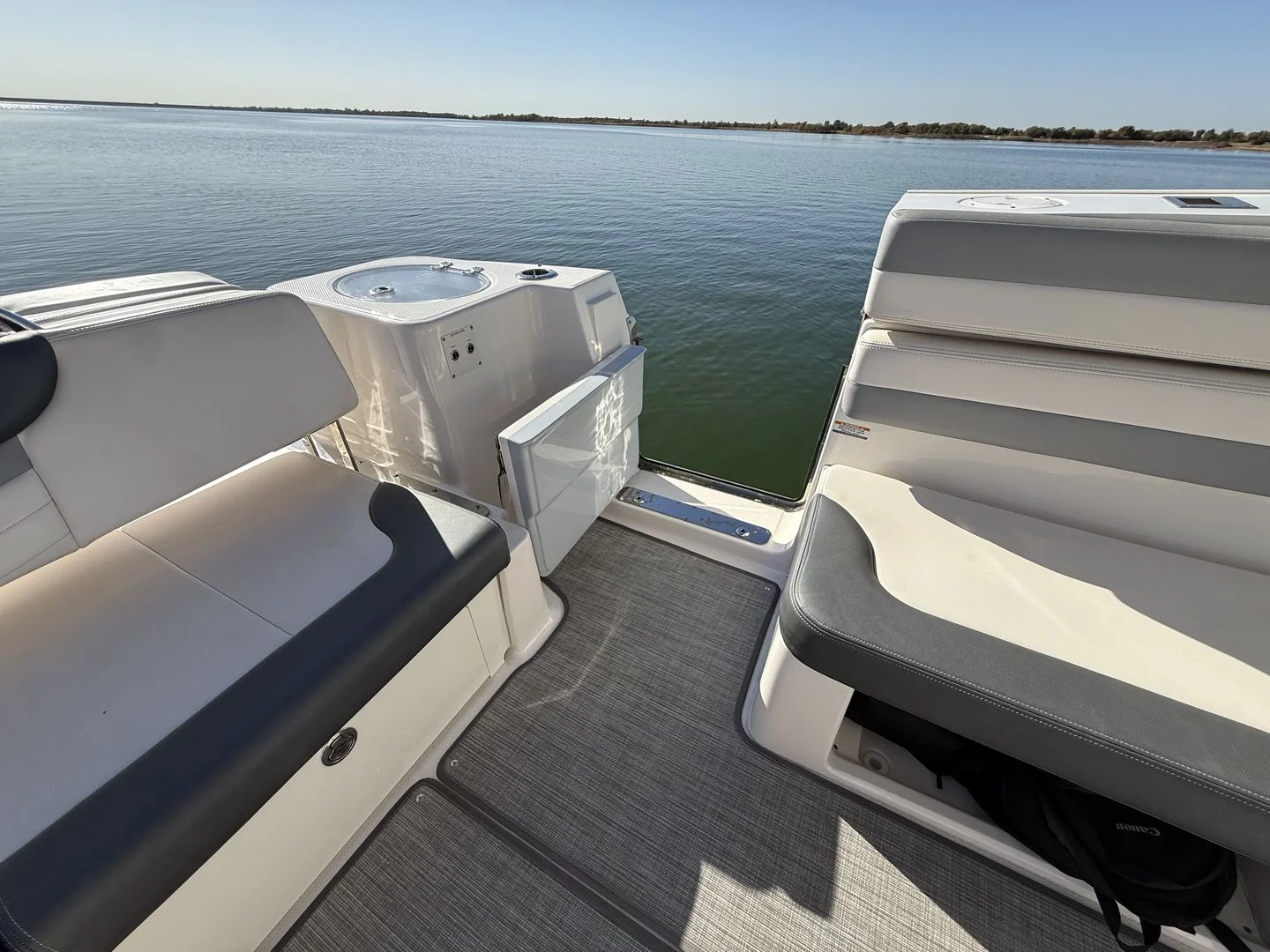 2021 Robalo R317 Image Thumbnail #19