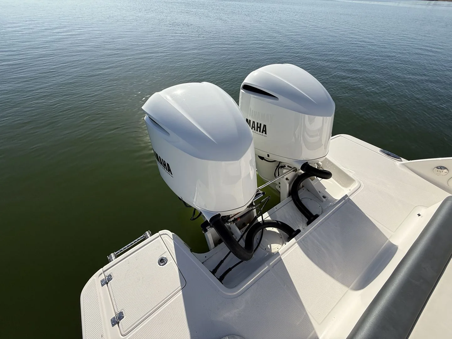 2021 Robalo R317 Image Thumbnail #8