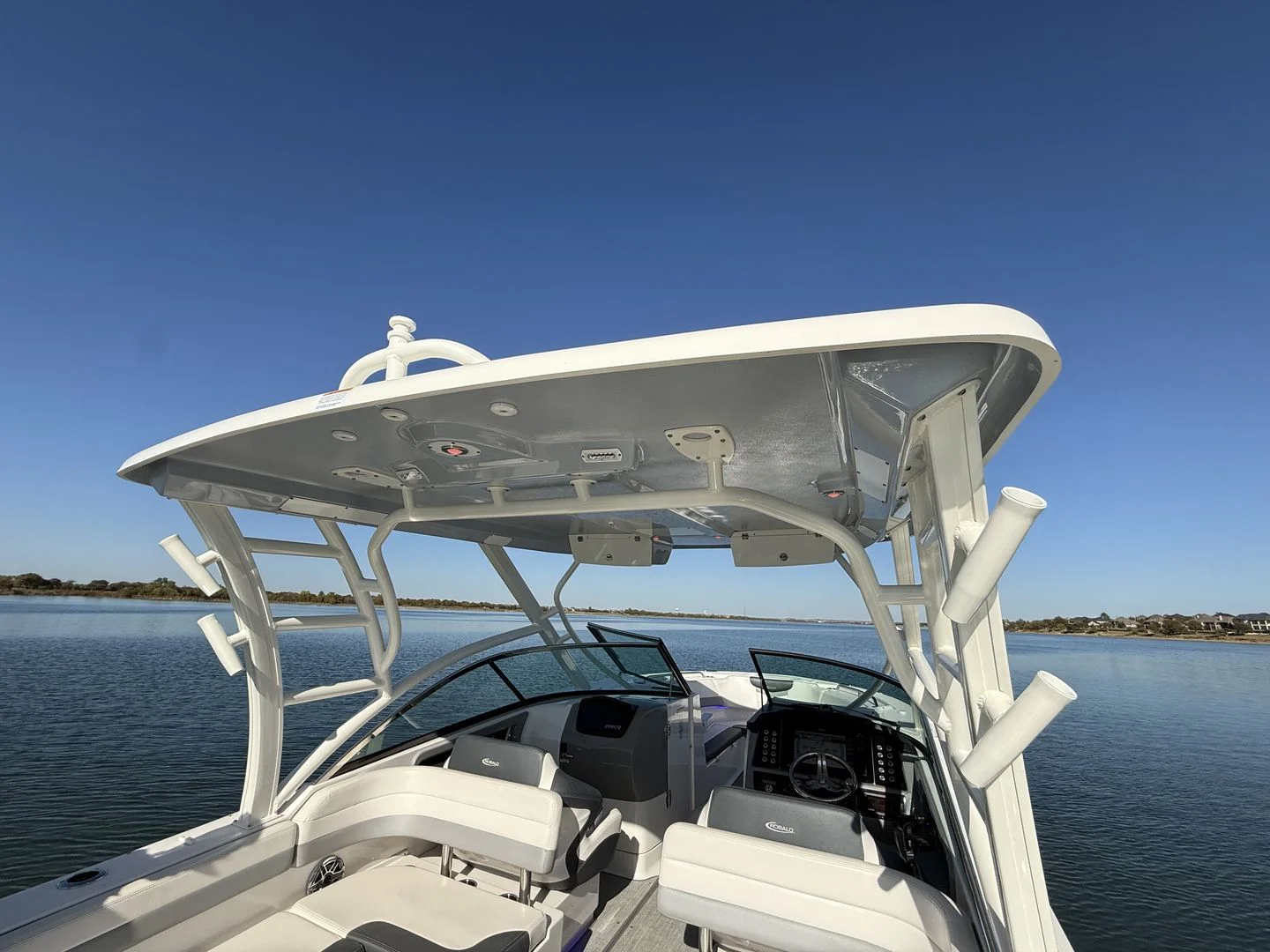 2021 Robalo R317 Image Thumbnail #11