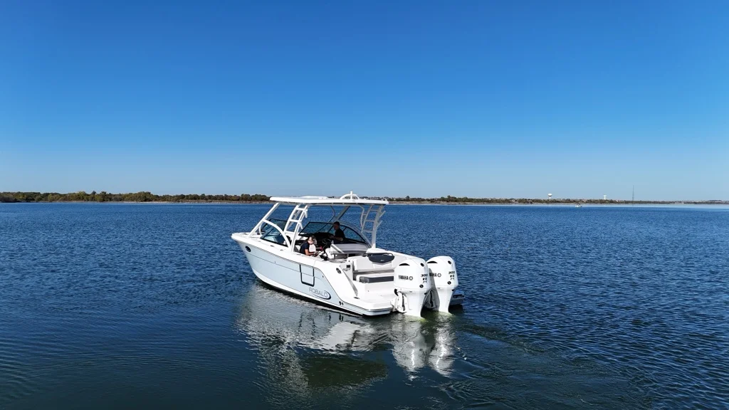 2021 Robalo R317 Image Thumbnail #7