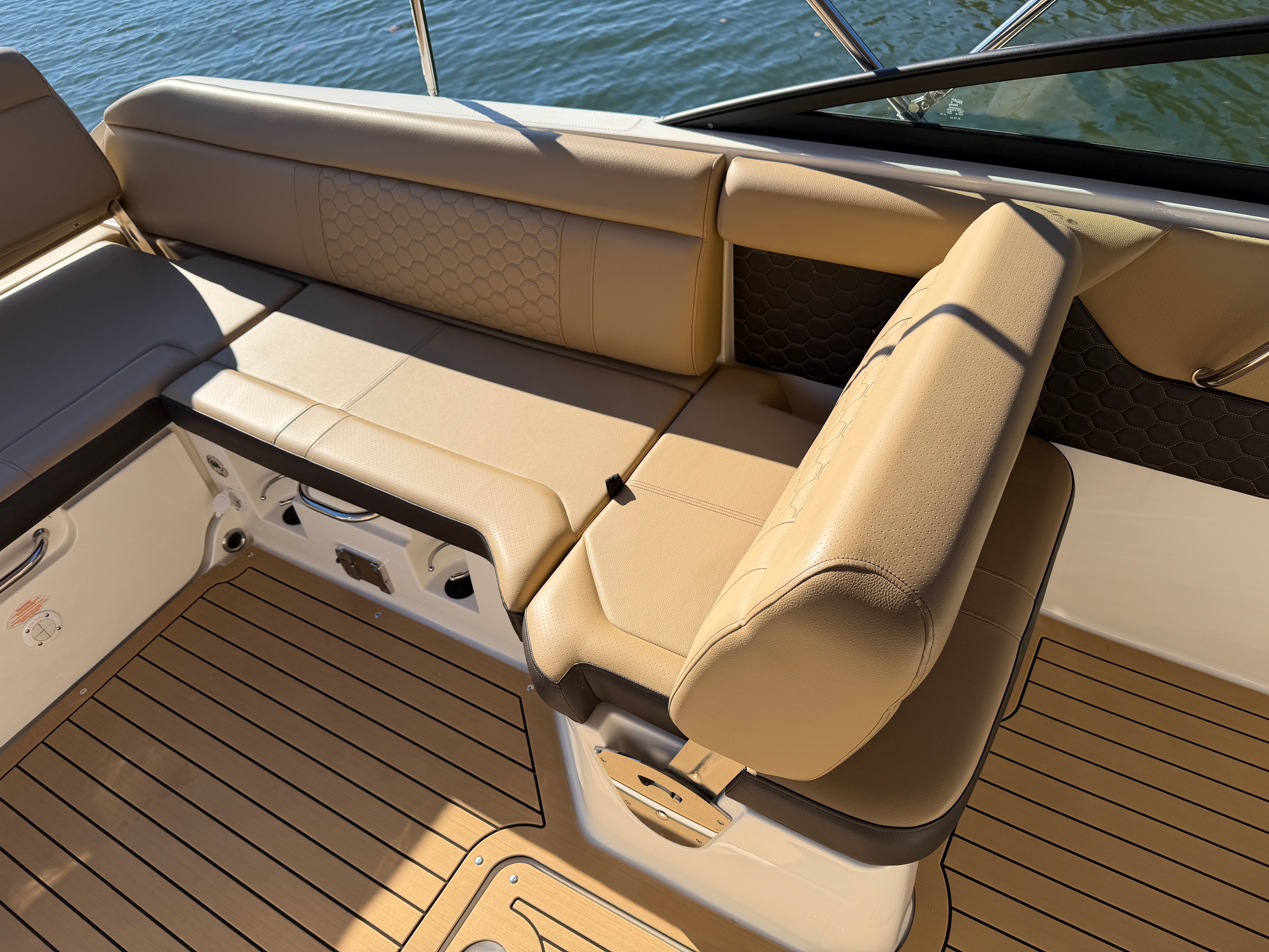 2021 Sea Ray 250 SDX Image Thumbnail #25