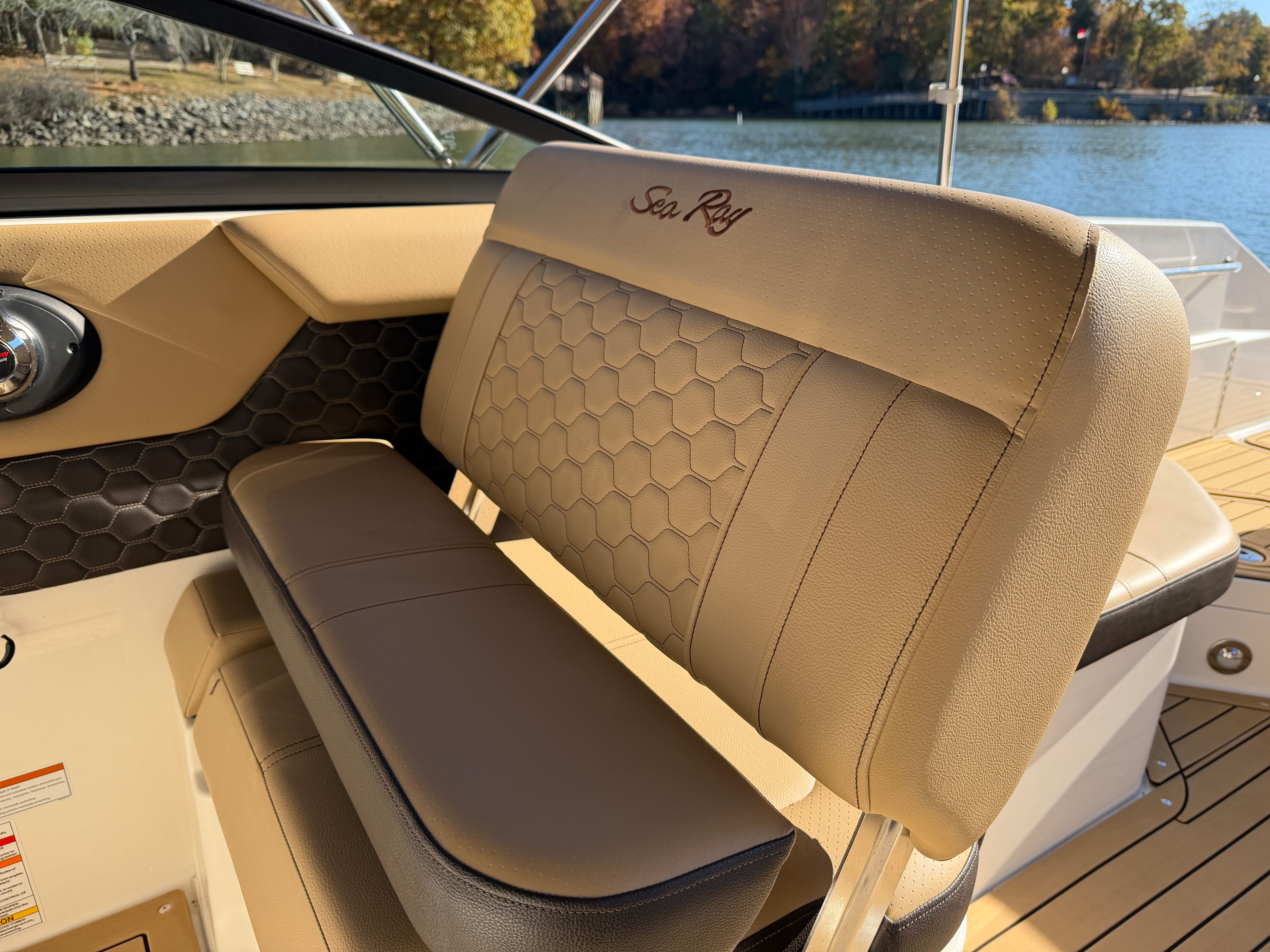 2021 Sea Ray 250 SDX Image Thumbnail #19