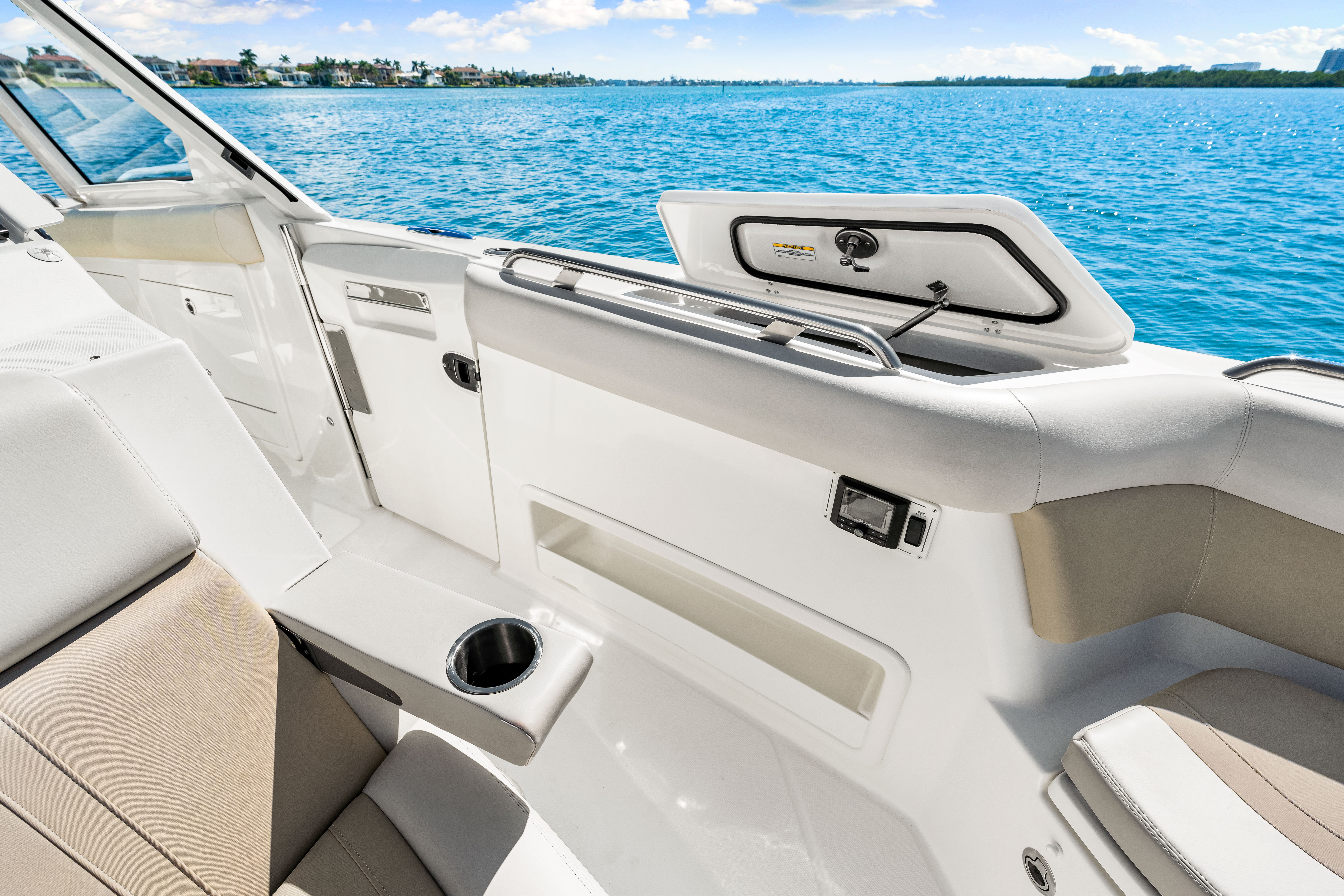 2023 Boston Whaler 380 REALM Image Thumbnail #12