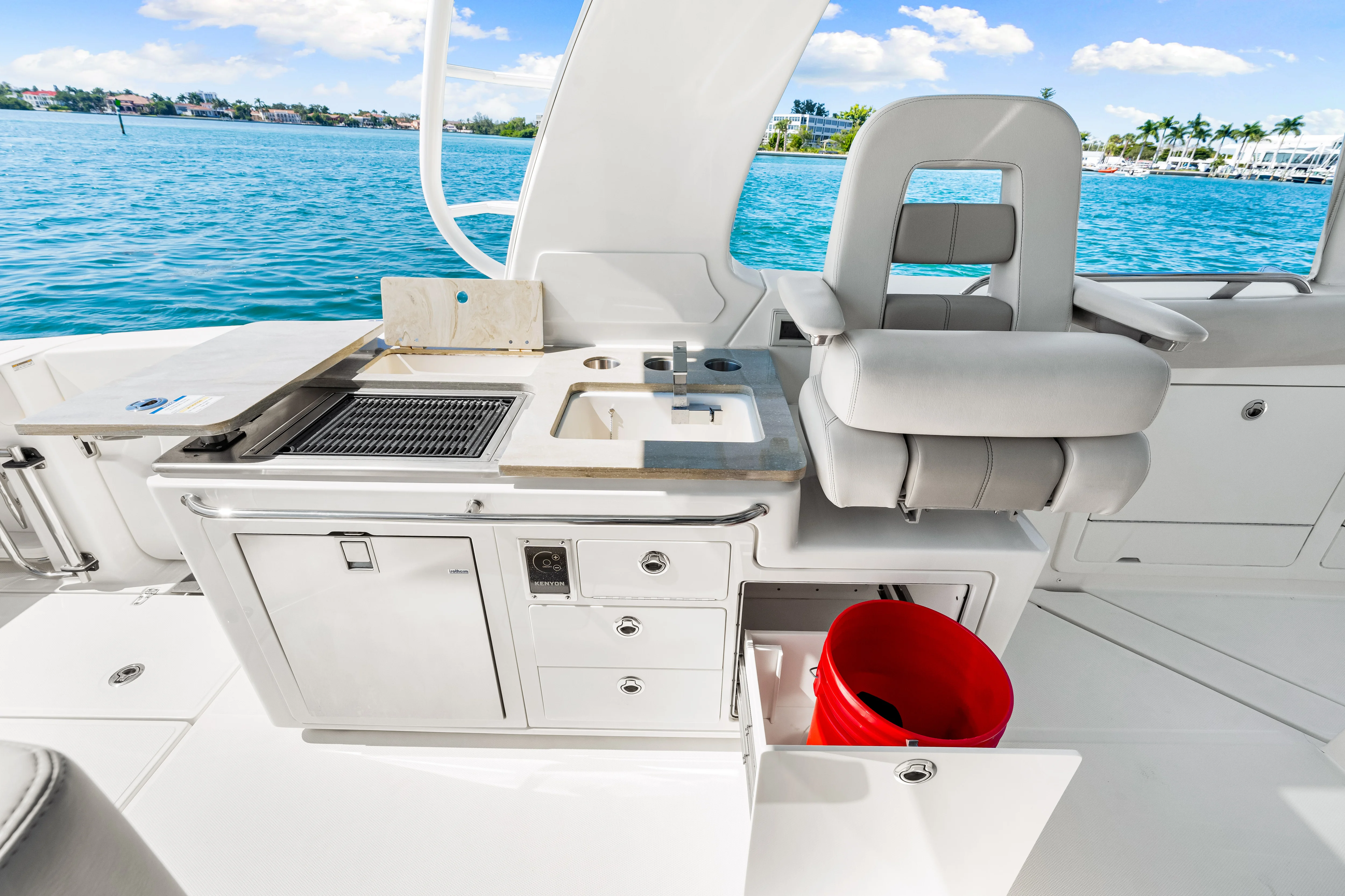 2023 Boston Whaler 380 REALM Image Thumbnail #19