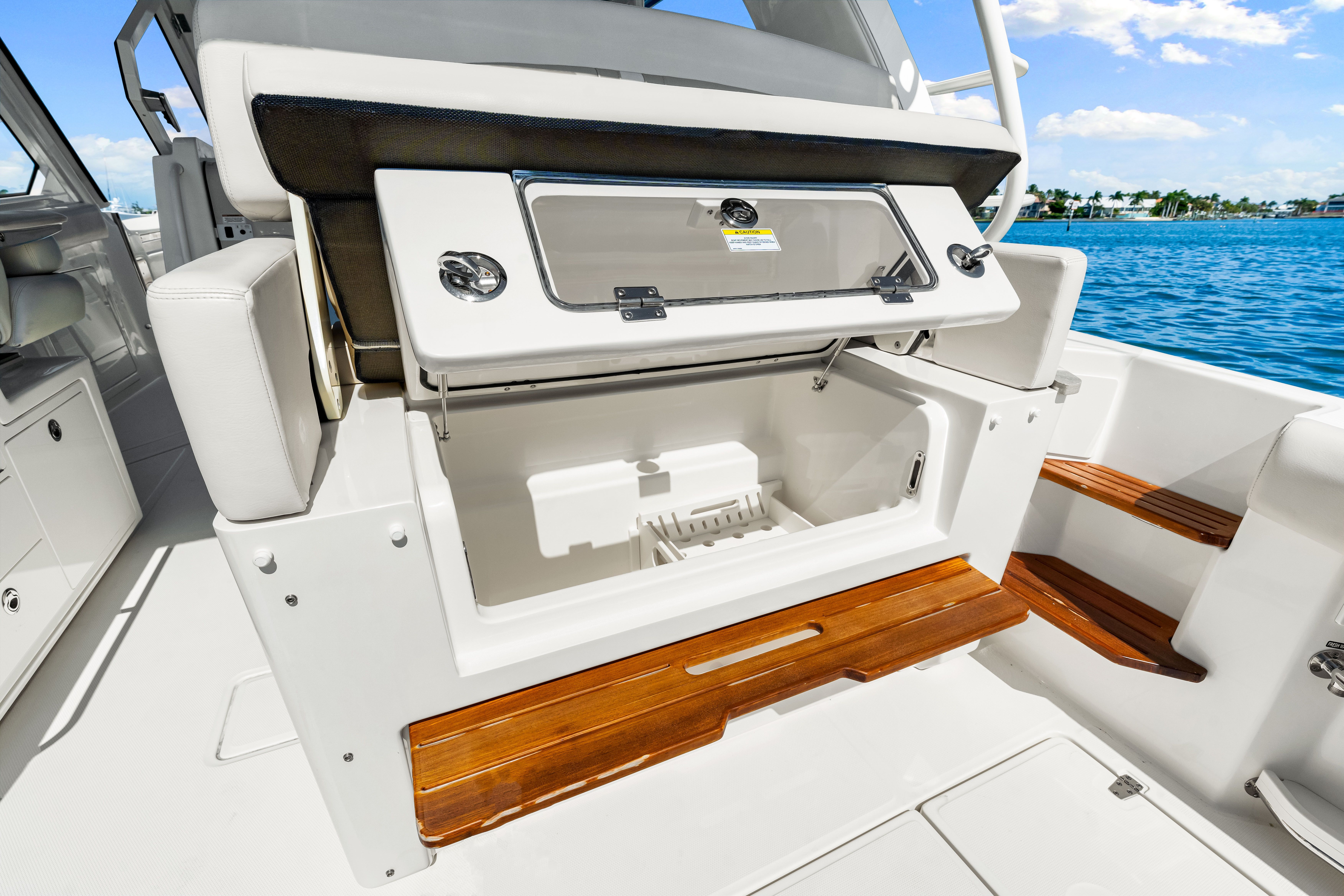 2023 Boston Whaler 380 REALM Image Thumbnail #31