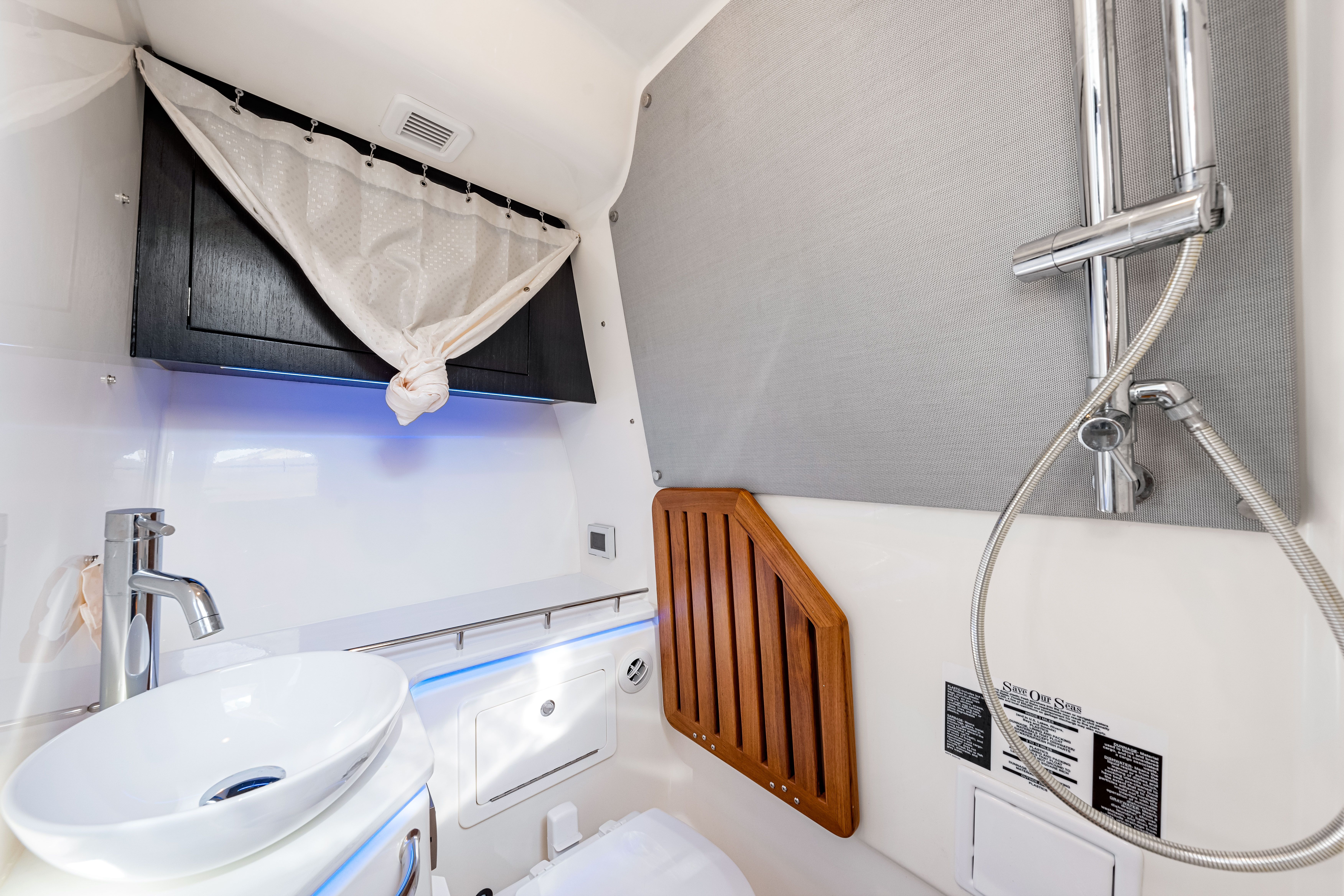 2023 Boston Whaler 380 REALM Image Thumbnail #23