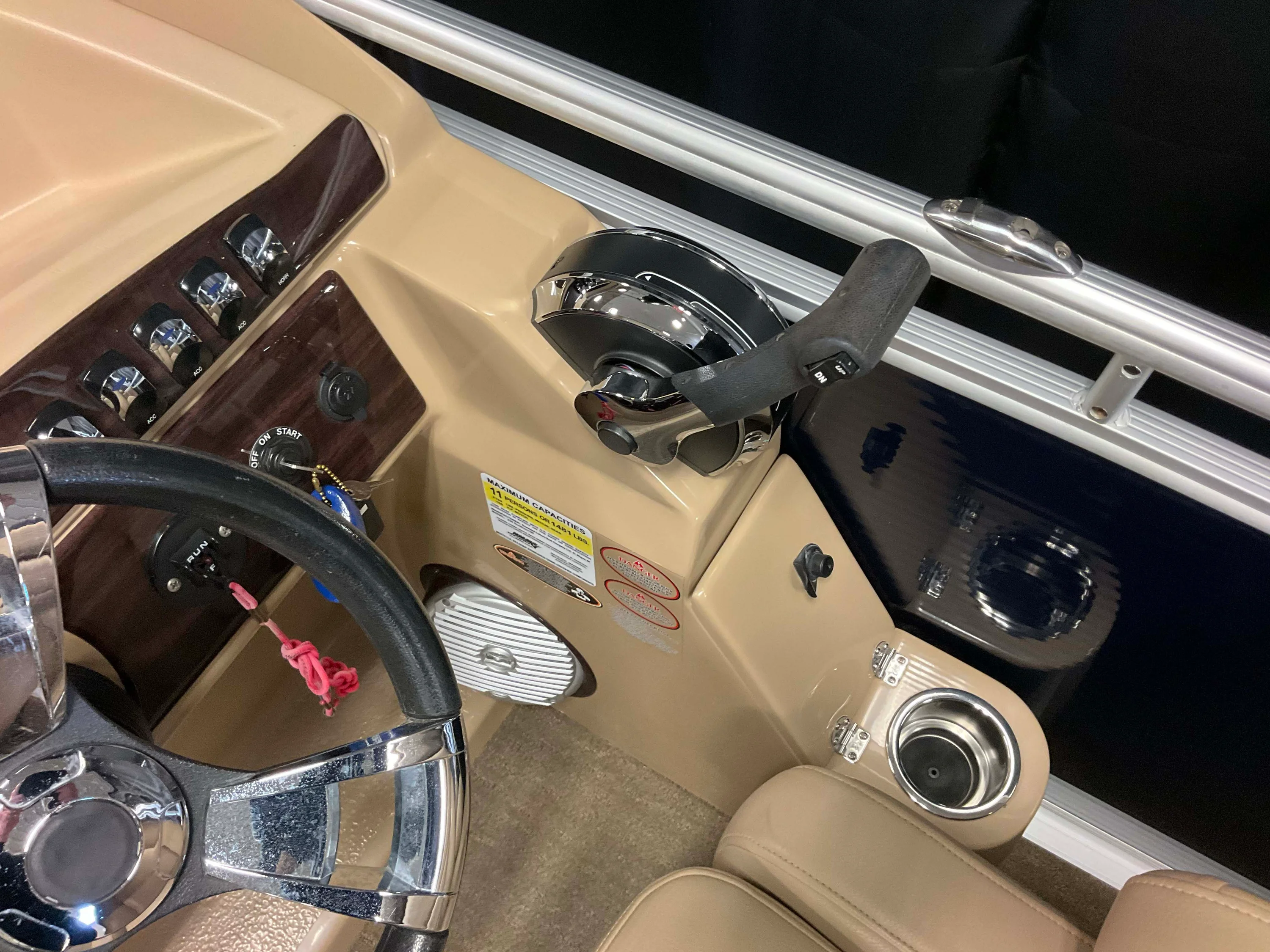 2014 Harris Sunliner 220 Image Thumbnail #45