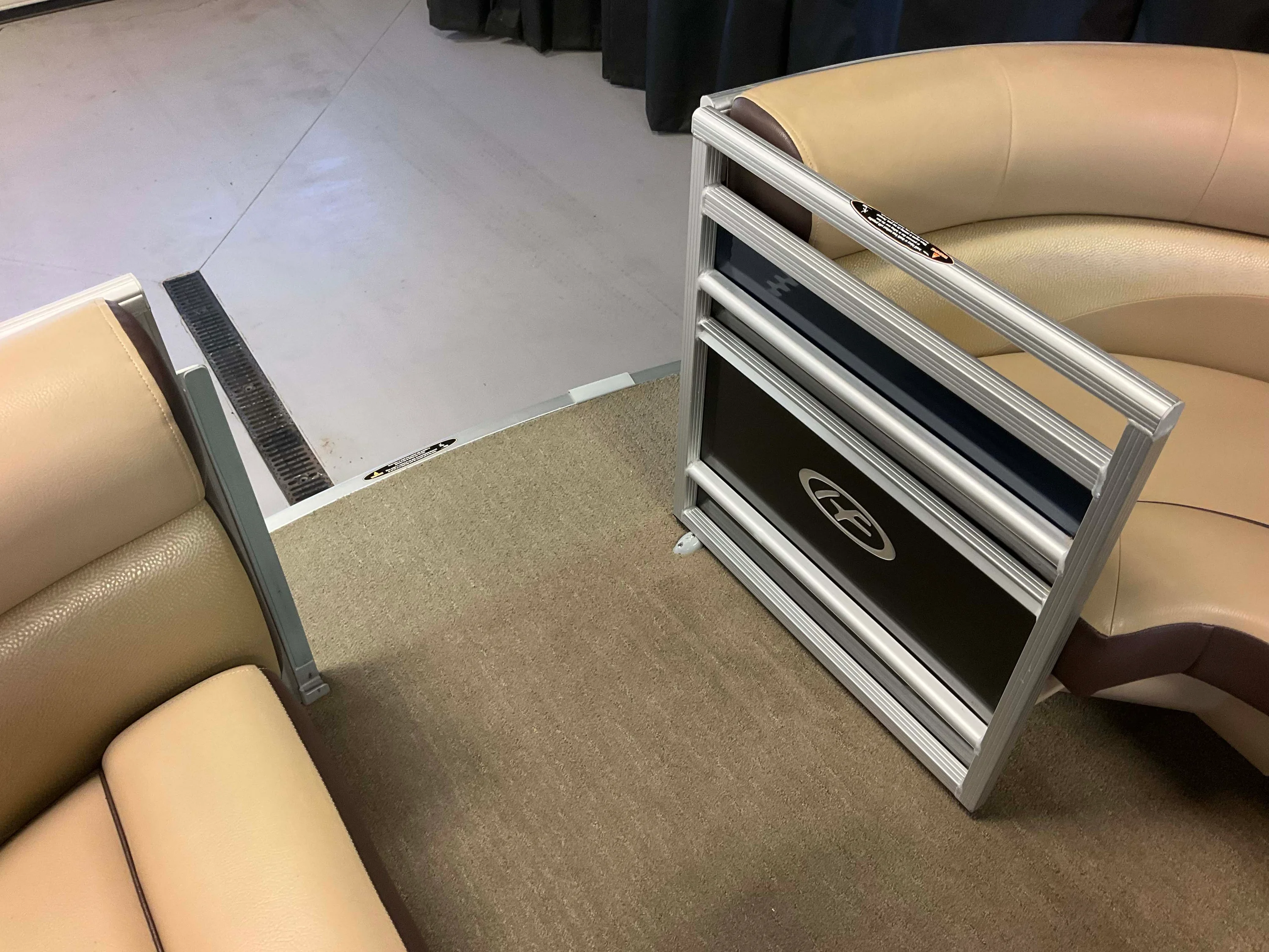 2014 Harris Sunliner 220 Image Thumbnail #18