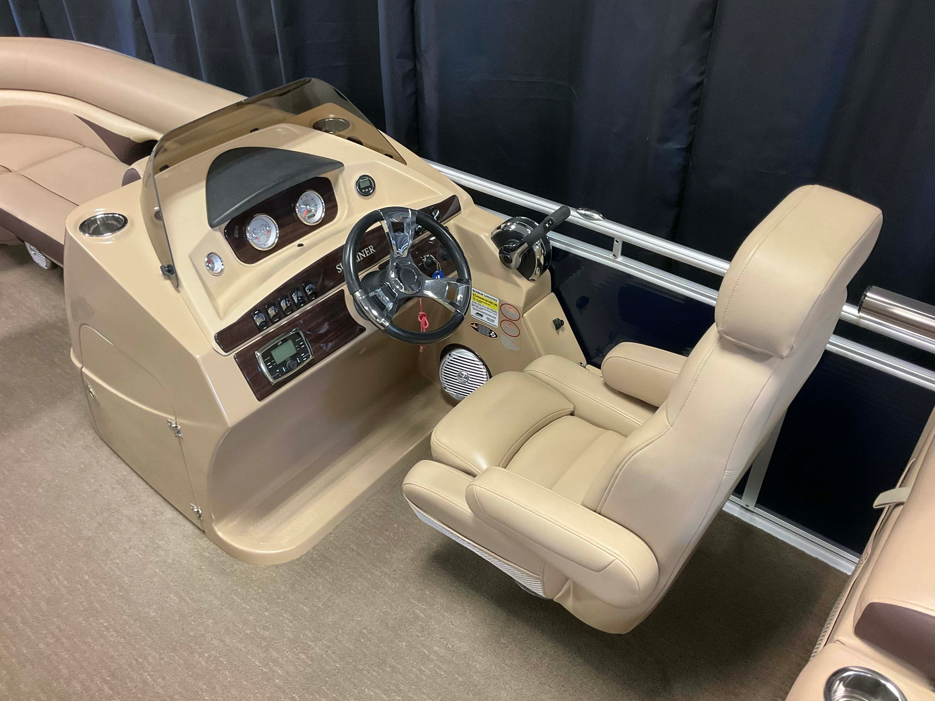 2014 Harris Sunliner 220 Image Thumbnail #39