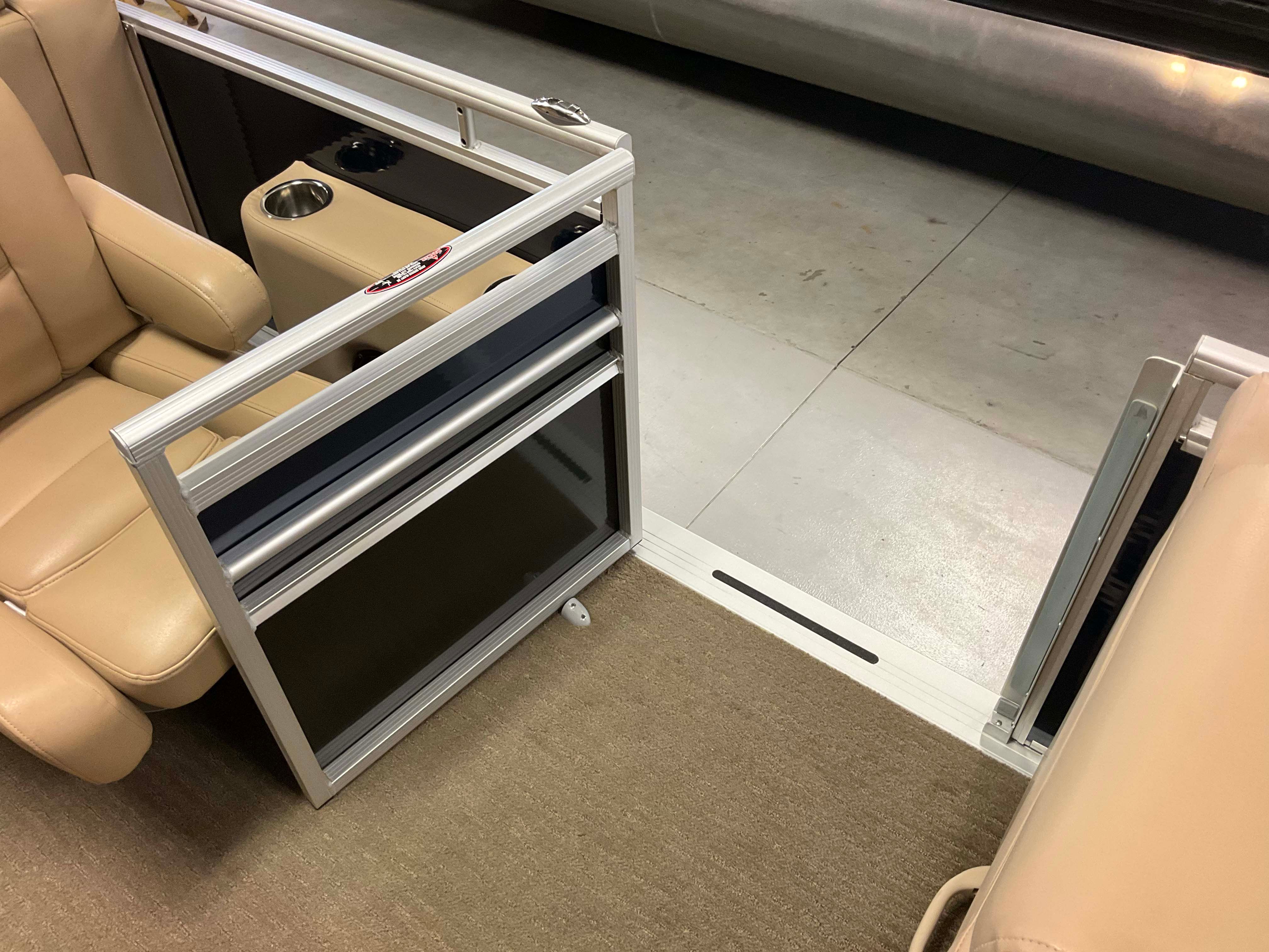 2014 Harris Sunliner 220 Image Thumbnail #35