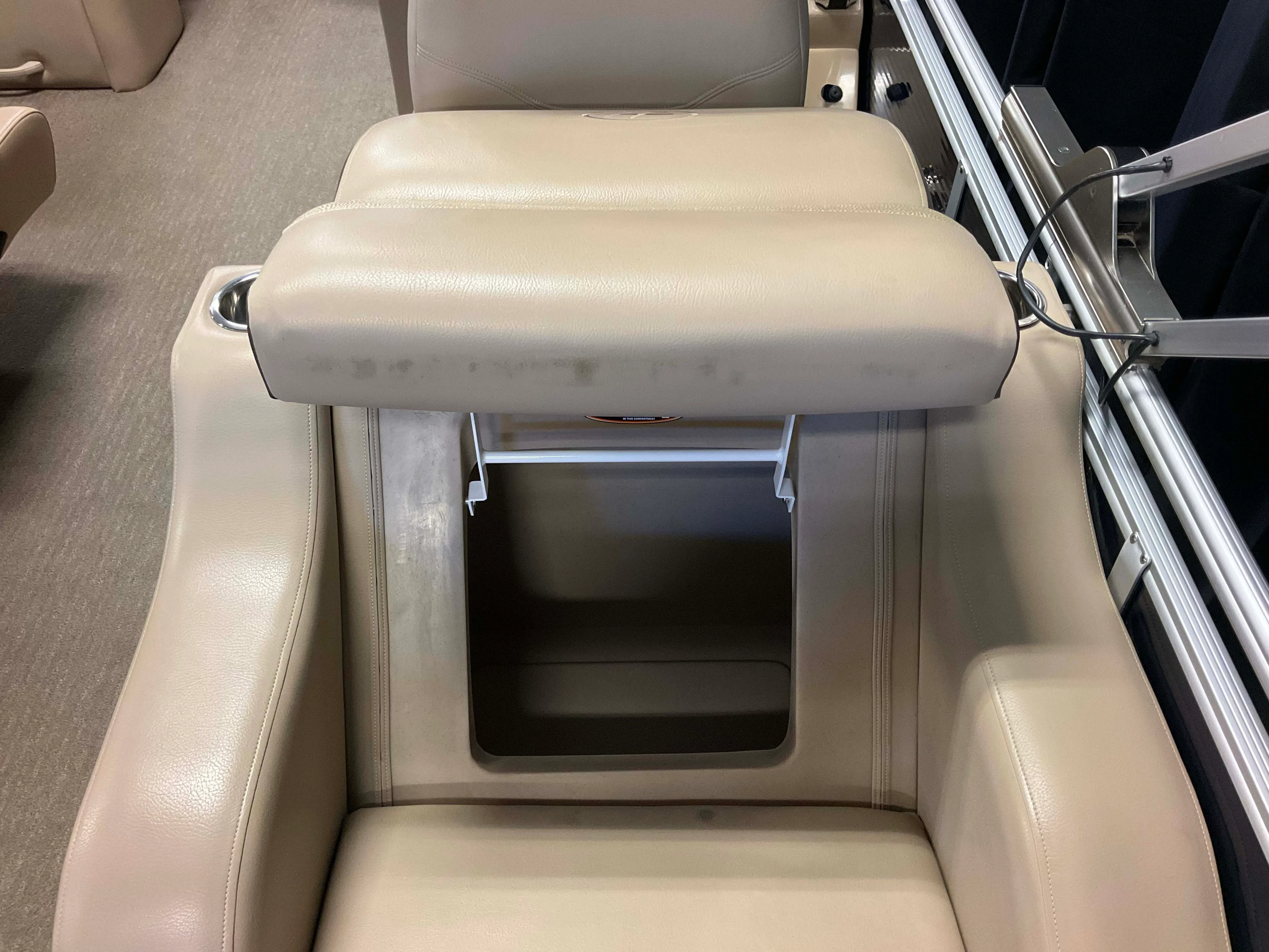 2014 Harris Sunliner 220 Image Thumbnail #49