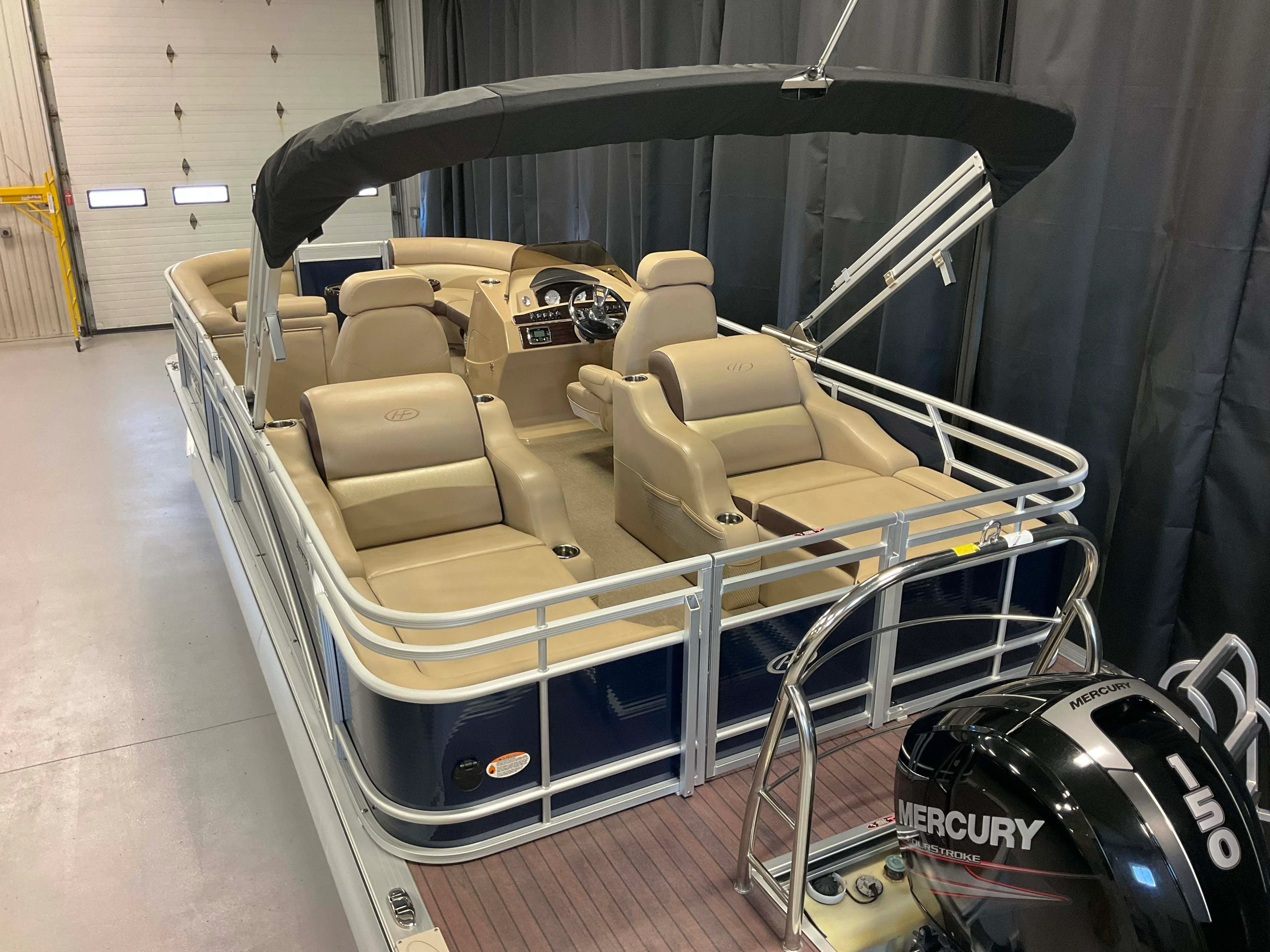 2014 Harris Sunliner 220 Image Thumbnail #9