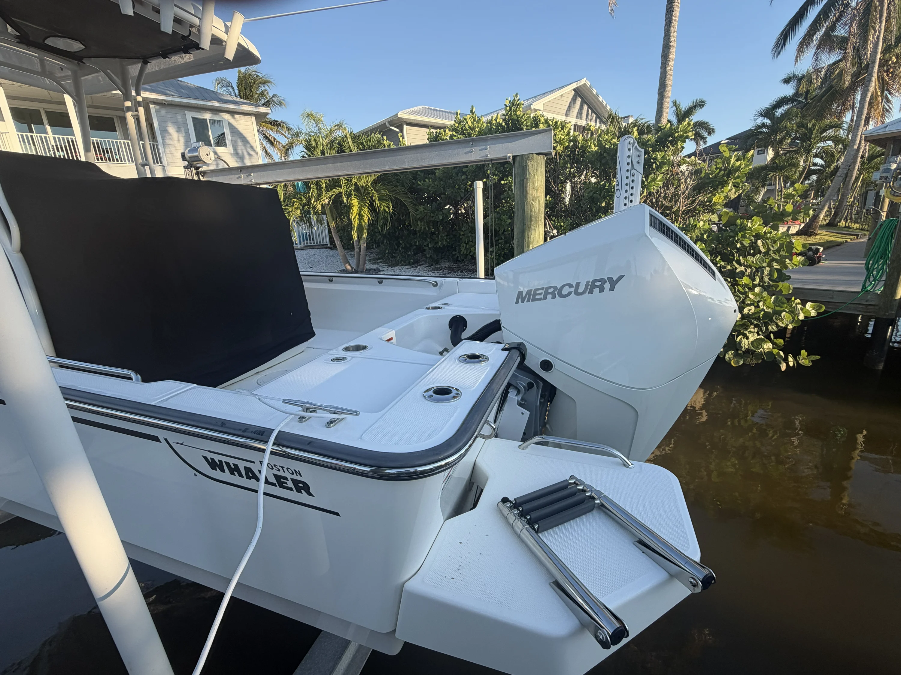 2024 Boston Whaler 210 MONTAUK Image Thumbnail #10