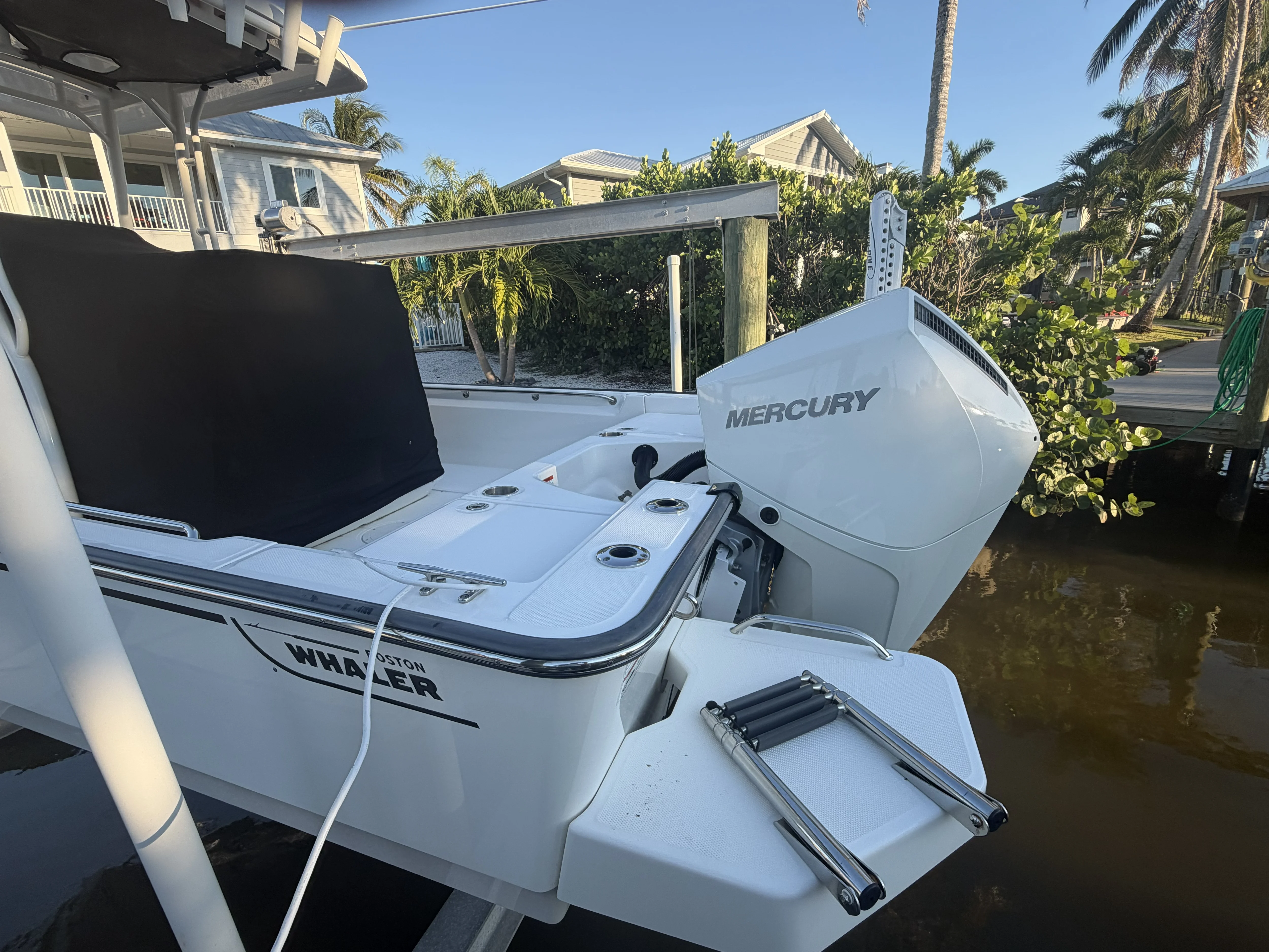 2024 Boston Whaler 210 MONTAUK Image Thumbnail #10