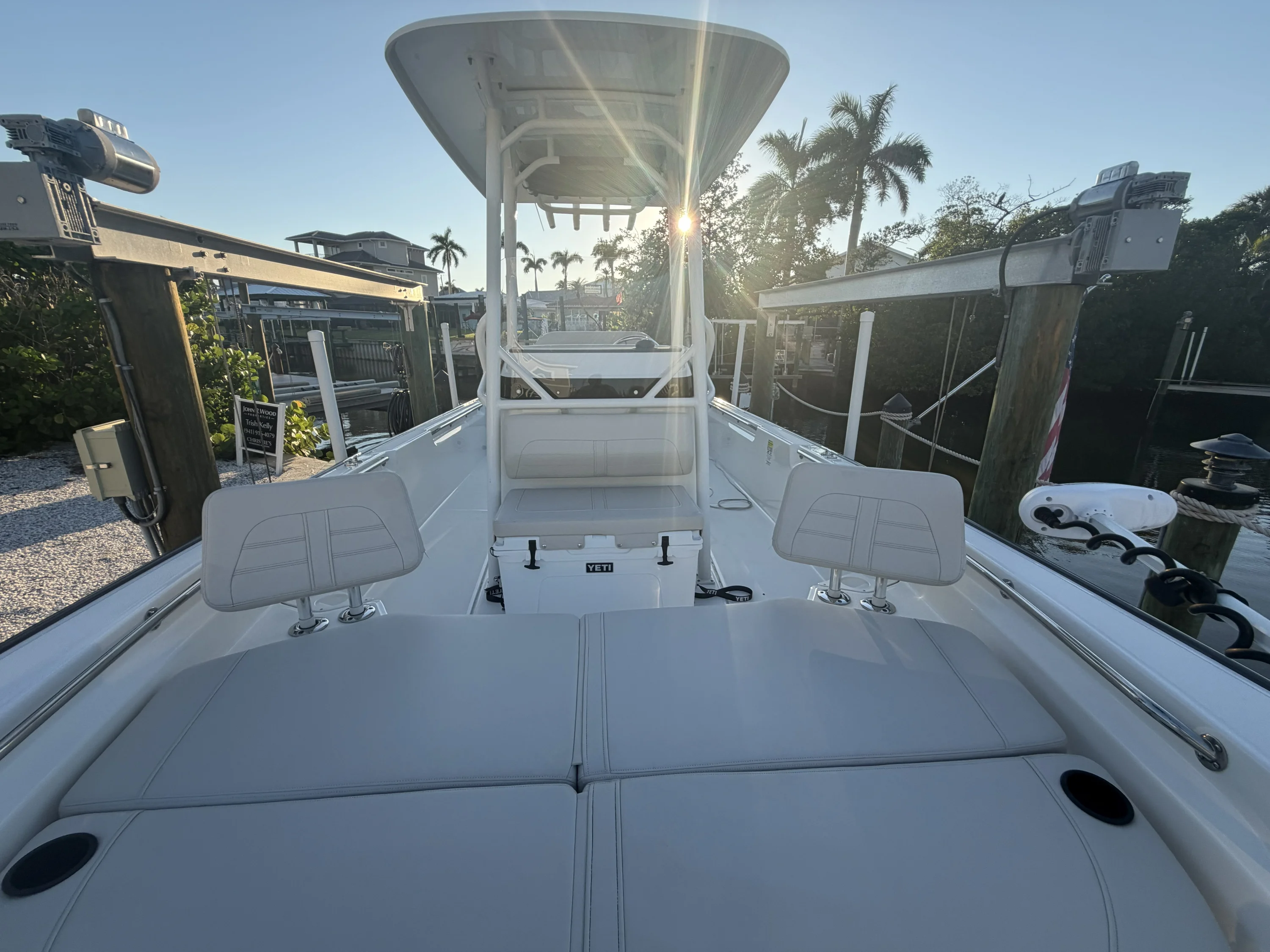 2024 Boston Whaler 210 MONTAUK Image Thumbnail #13