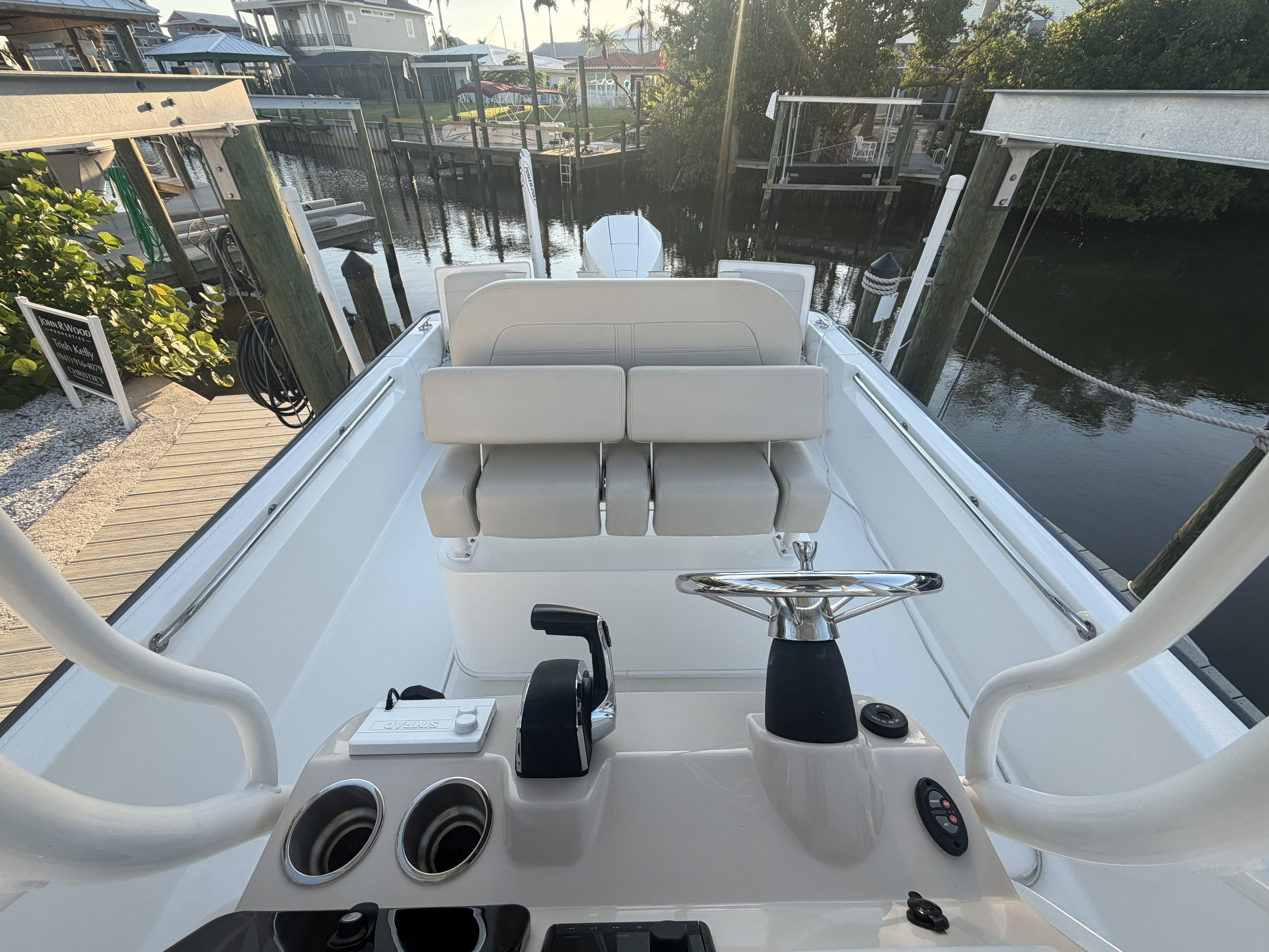 2024 Boston Whaler 210 MONTAUK Image Thumbnail #31