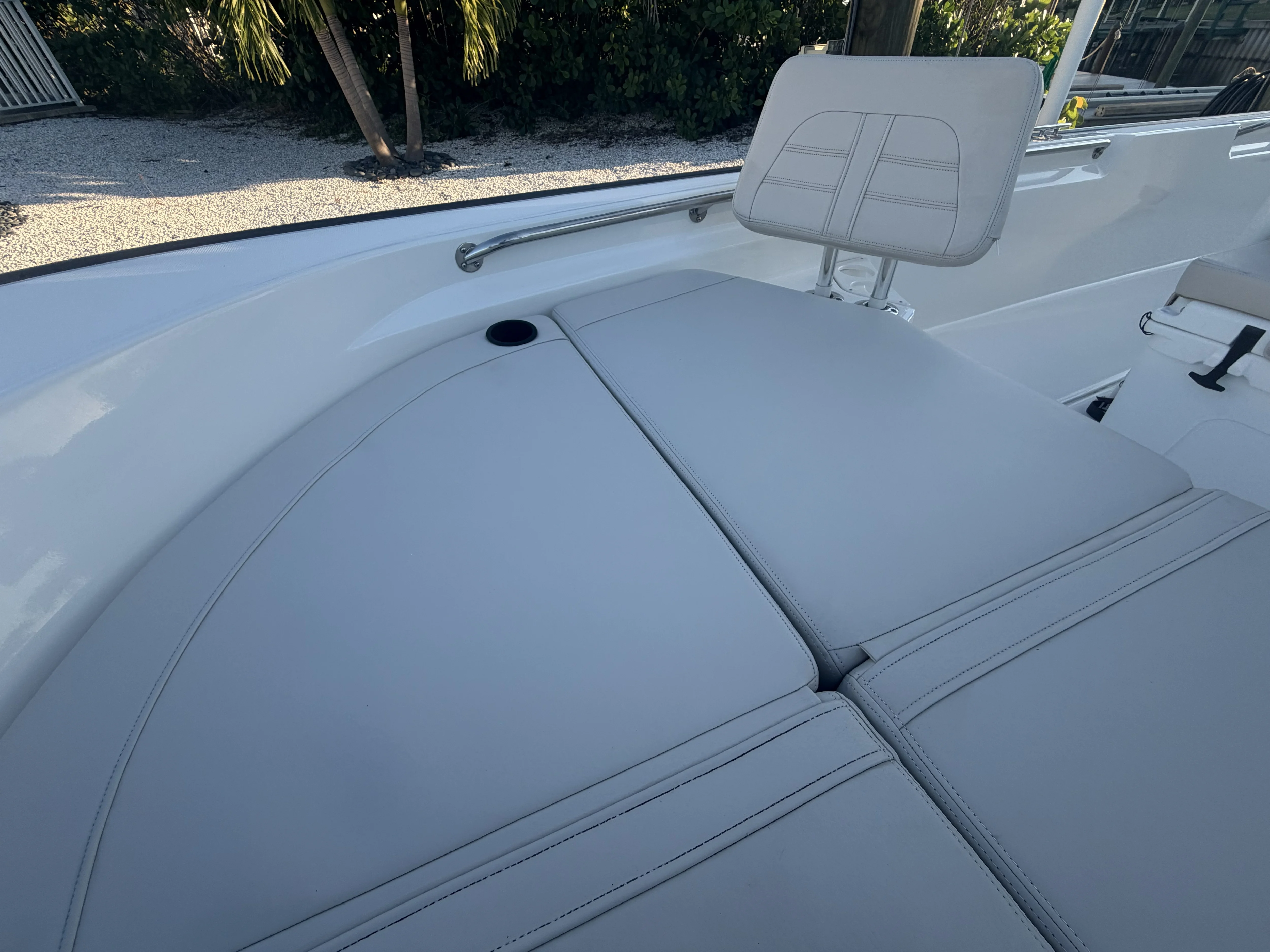 2024 Boston Whaler 210 MONTAUK Image Thumbnail #16